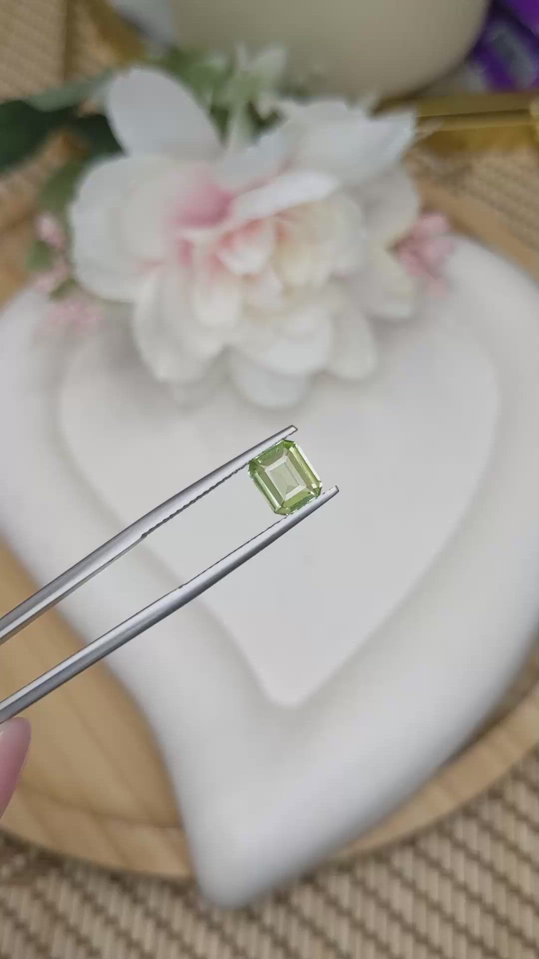 1.07 Ct. Green (Lime Green) Peridot from Pakistan Size Video