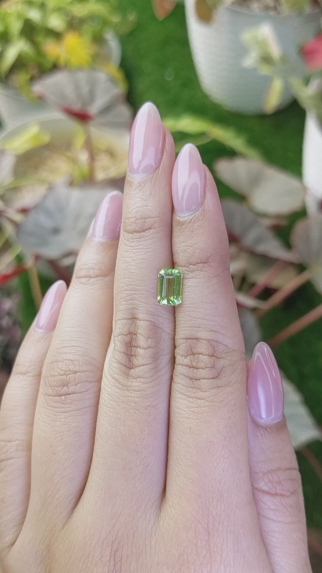1.30 Ct. Green (Lime Green) Peridot from Pakistan Size Video
