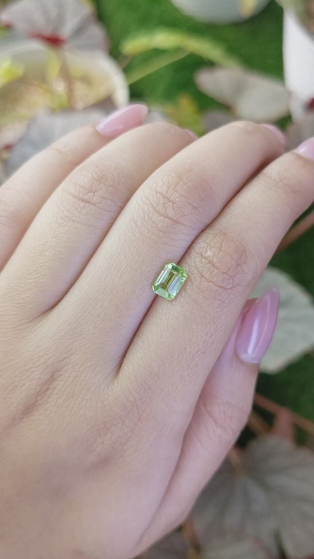 1.14 Ct. Green (Lime Green) Peridot from Pakistan Size Video