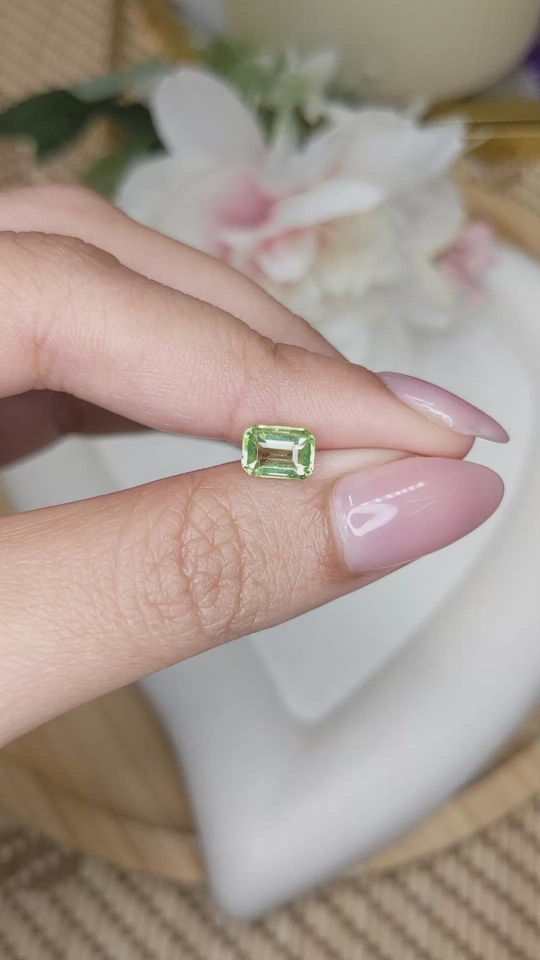 1.14 Ct. Green (Lime Green) Peridot from Pakistan Size Video