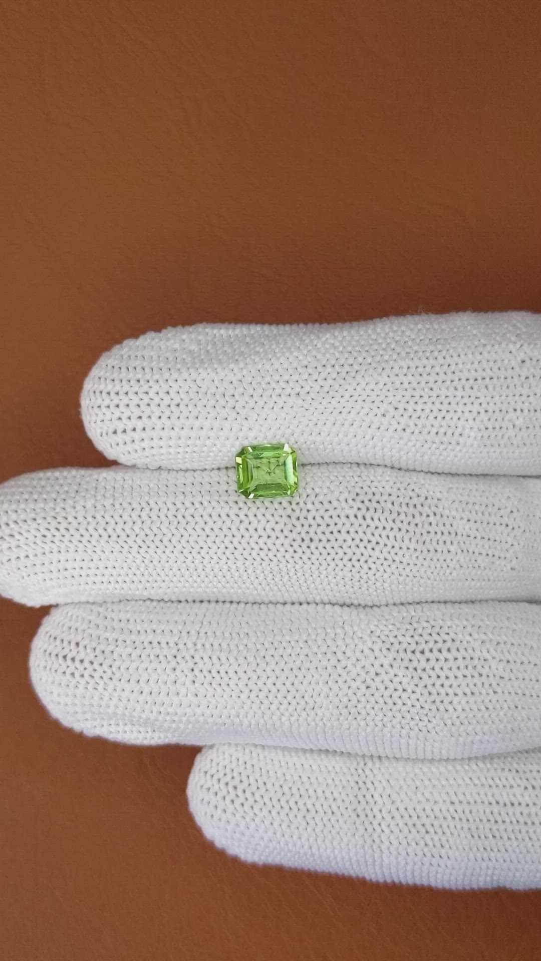 1.18 Ct. Green (Lime Green) Peridot from Pakistan Size Video