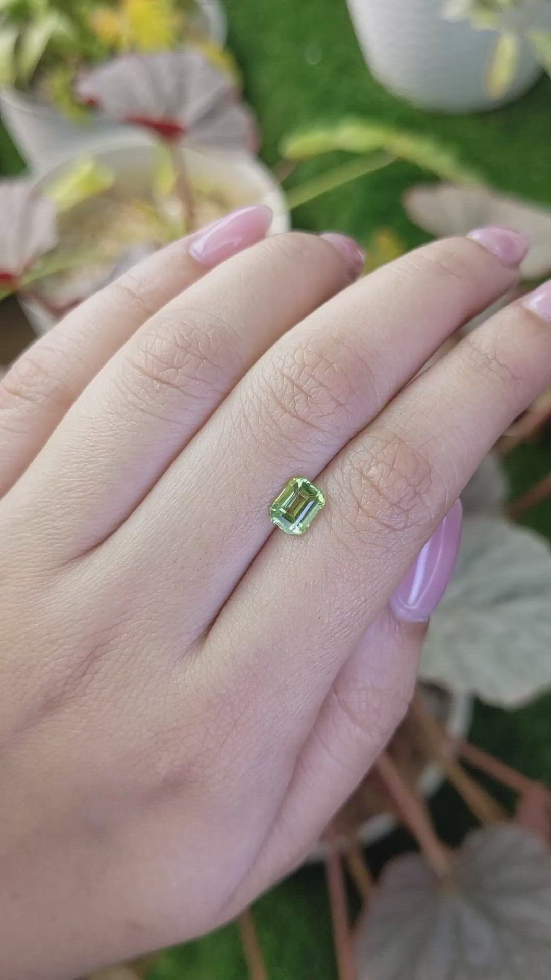 1.10 Ct. Green (Lime Green) Peridot from Pakistan Size Video