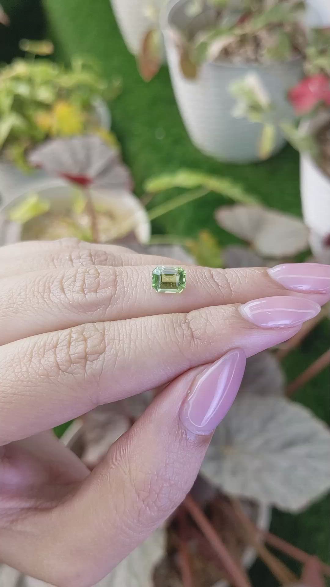 1.10 Ct. Green (Lime Green) Peridot from Pakistan Size Video