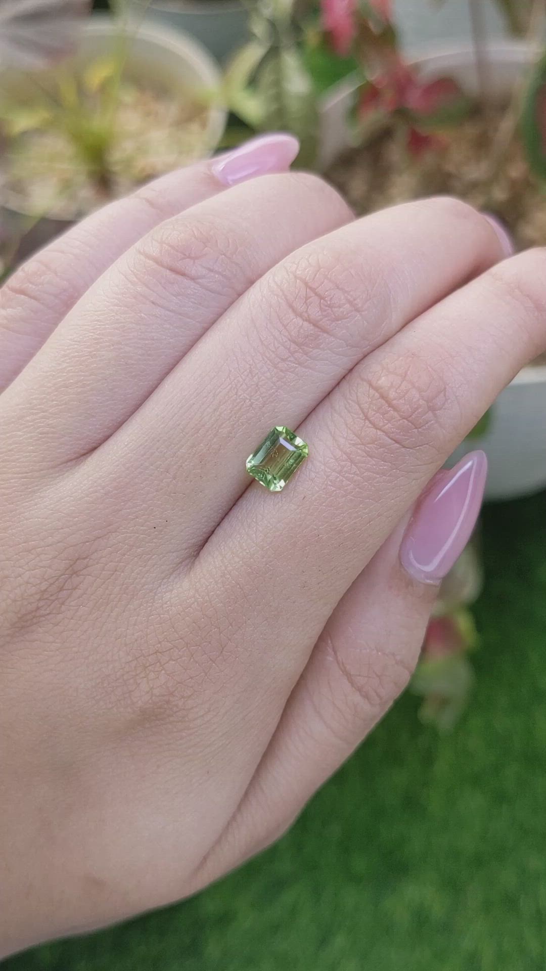 1.07 Ct. Green (Lime Green) Peridot from Pakistan Size Video