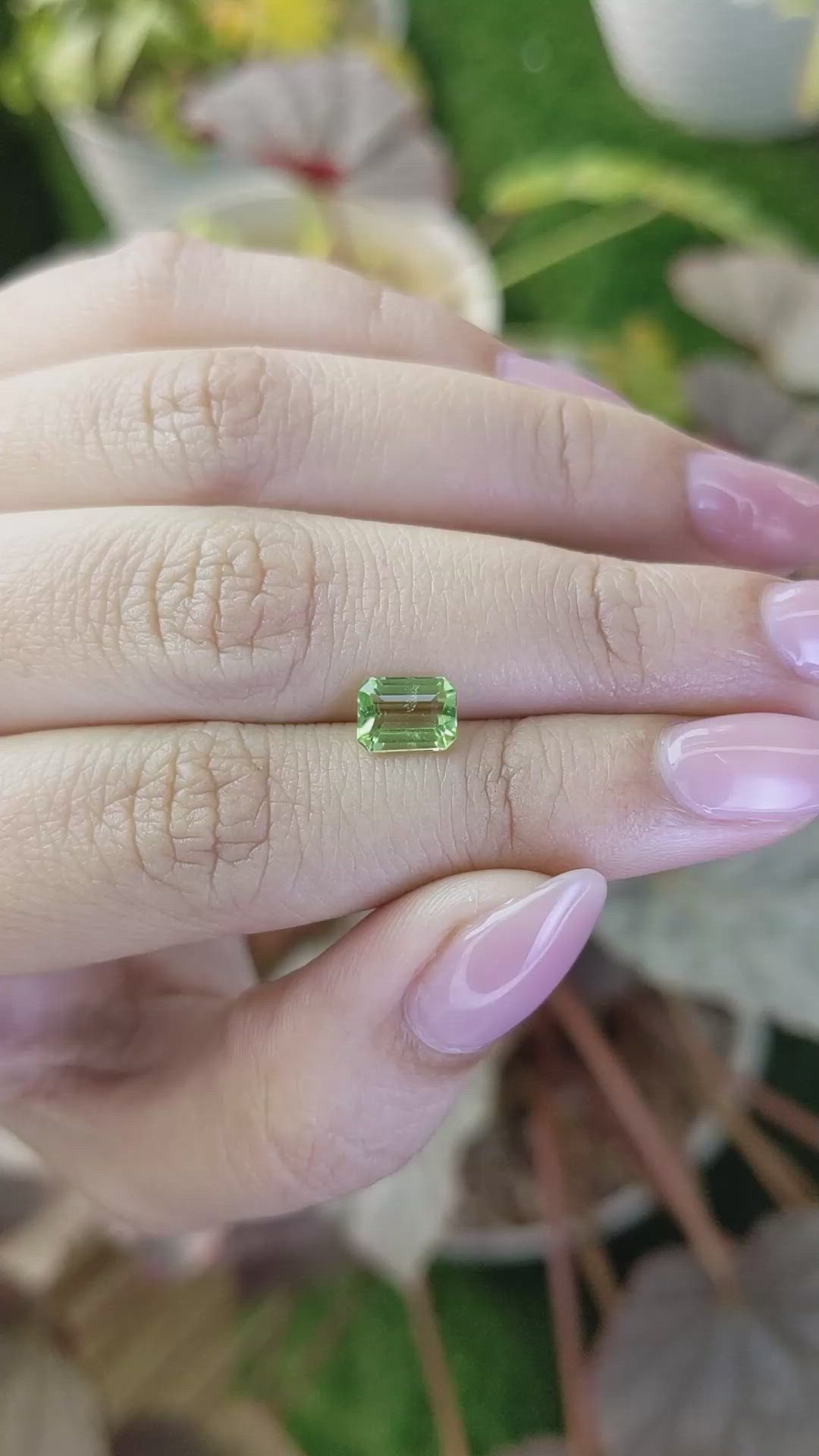1.07 Ct. Green (Lime Green) Peridot from Pakistan Size Video