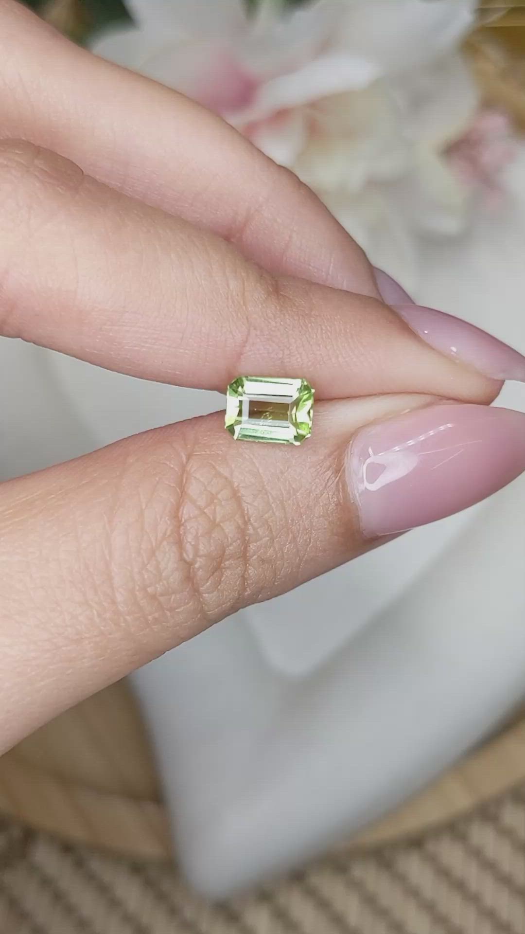 1.07 Ct. Green (Lime Green) Peridot from Pakistan Size Video