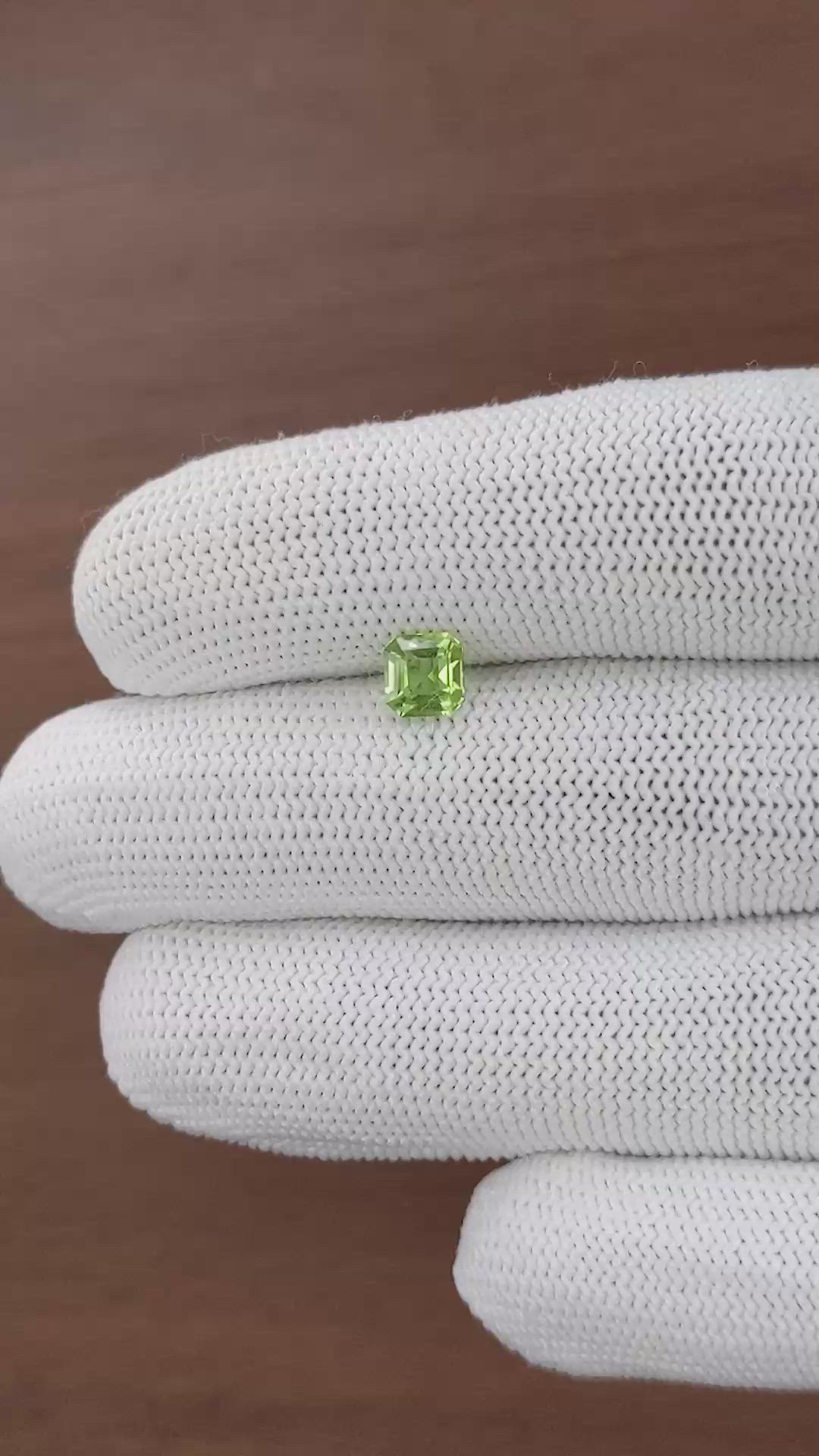 0.98 Ct. Green (Lime Green) Peridot from Tanzania Size Video