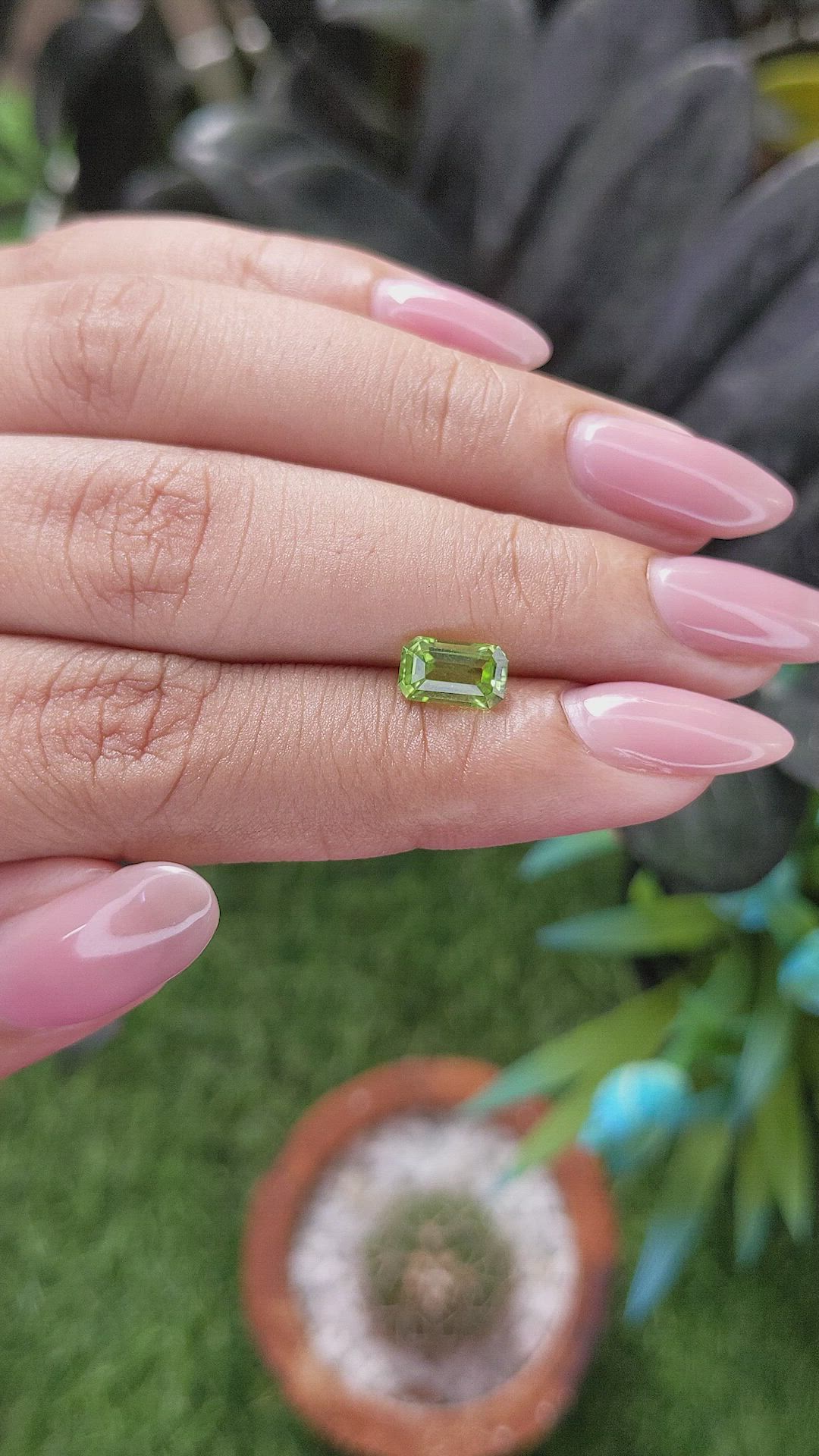 1.18 Ct. Green (Lime Green) Peridot from Tanzania Size Video