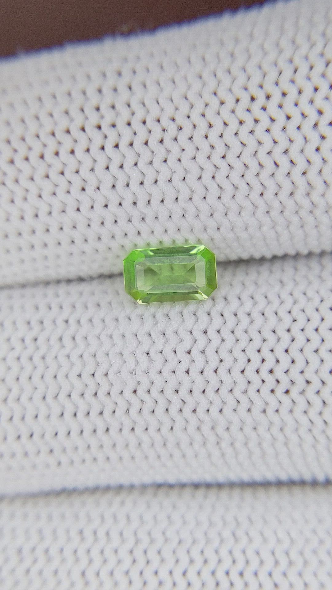 0.65 Ct. Green (Lime Green) Peridot from Tanzania Size Video