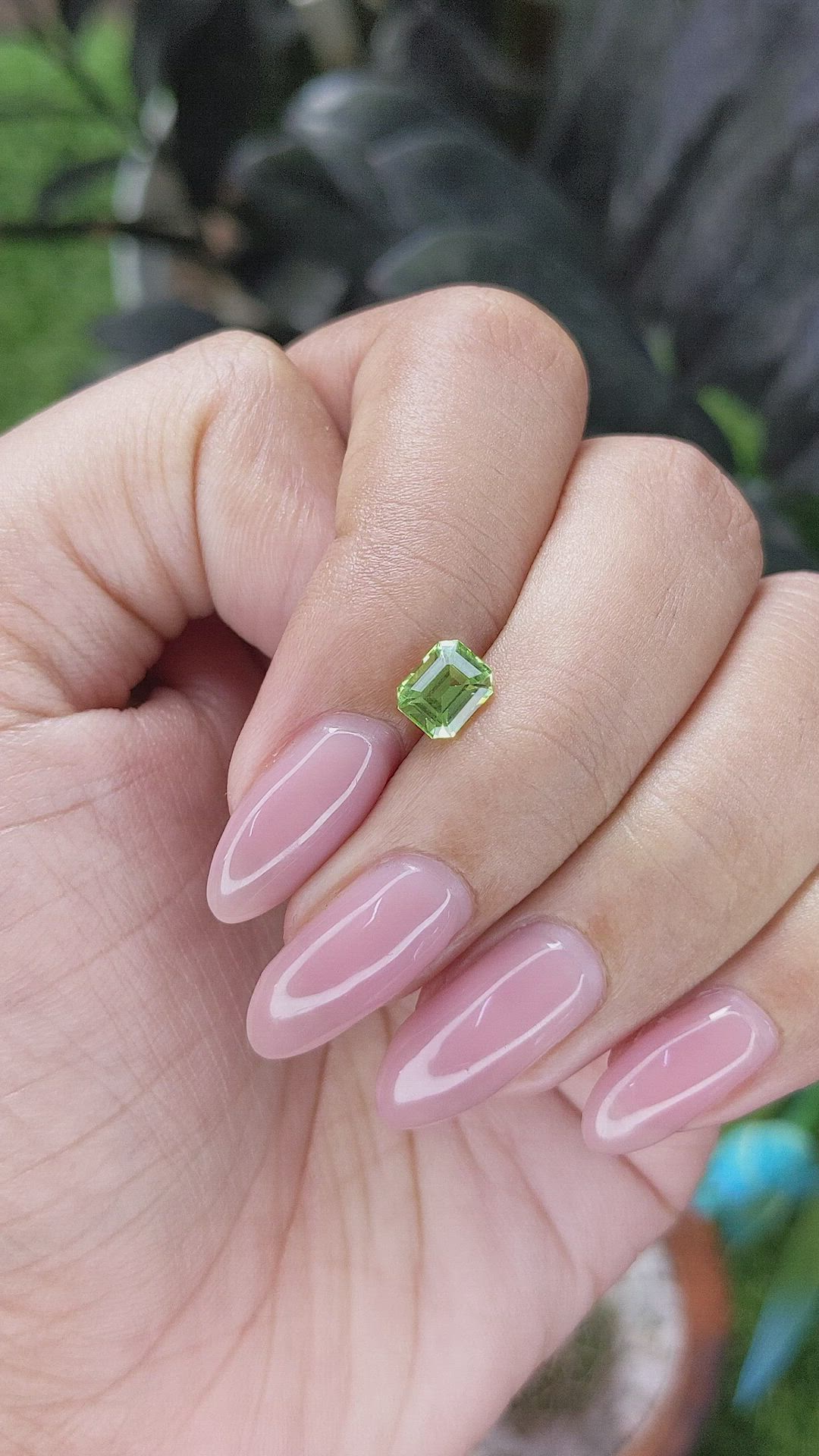 0.93 Ct. Green (Lime Green) Peridot from Tanzania Size Video