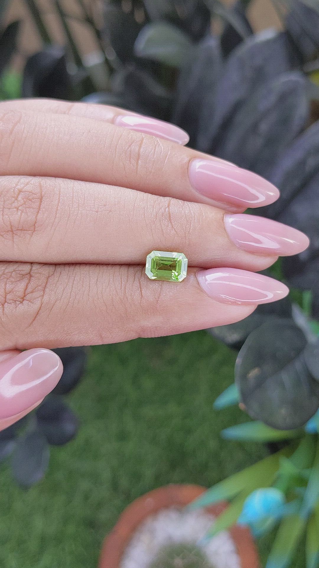 1.17 Ct. Green (Lime Green) Peridot from Tanzania Size Video
