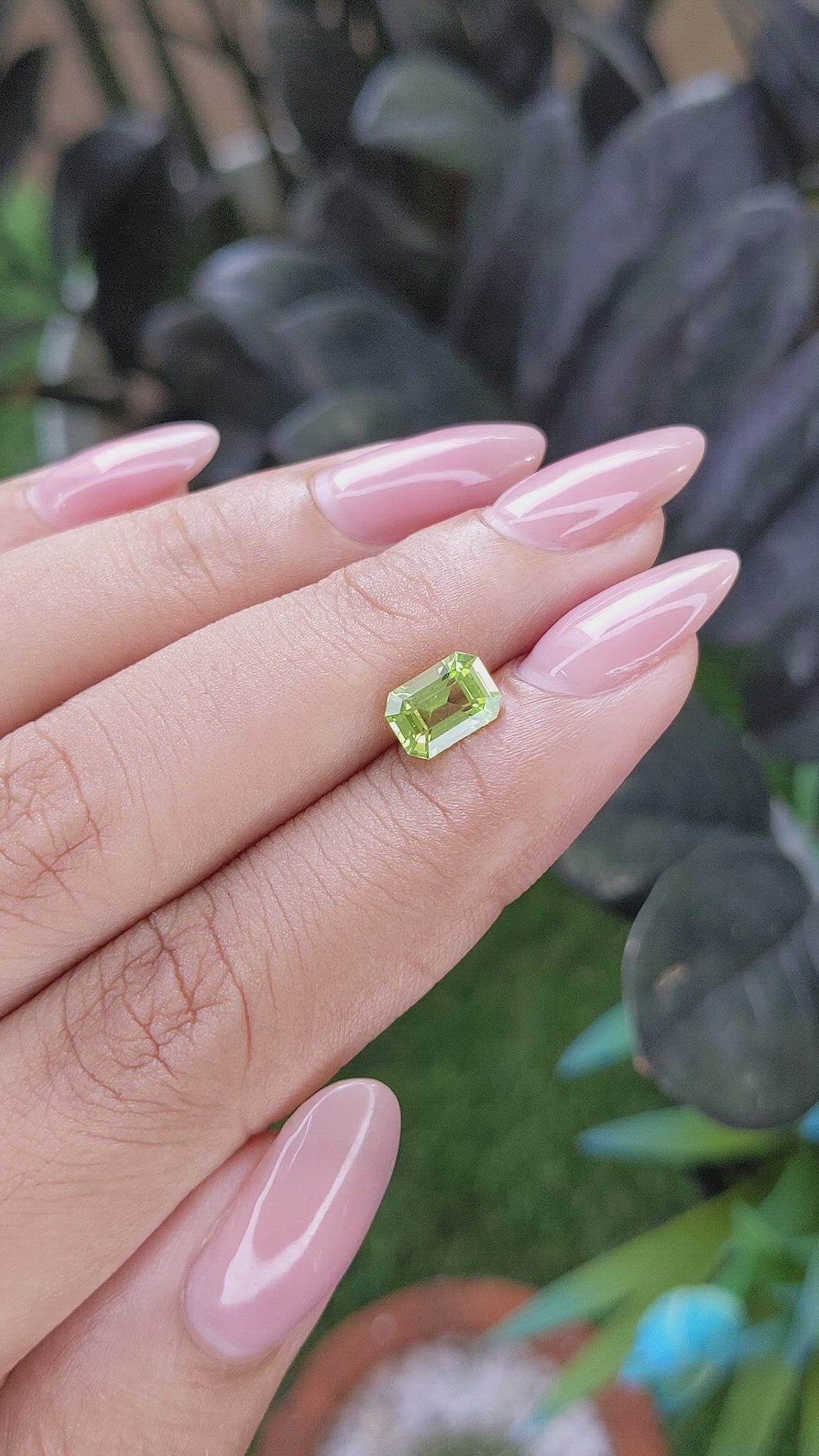 1.17 Ct. Green (Lime Green) Peridot from Tanzania Size Video