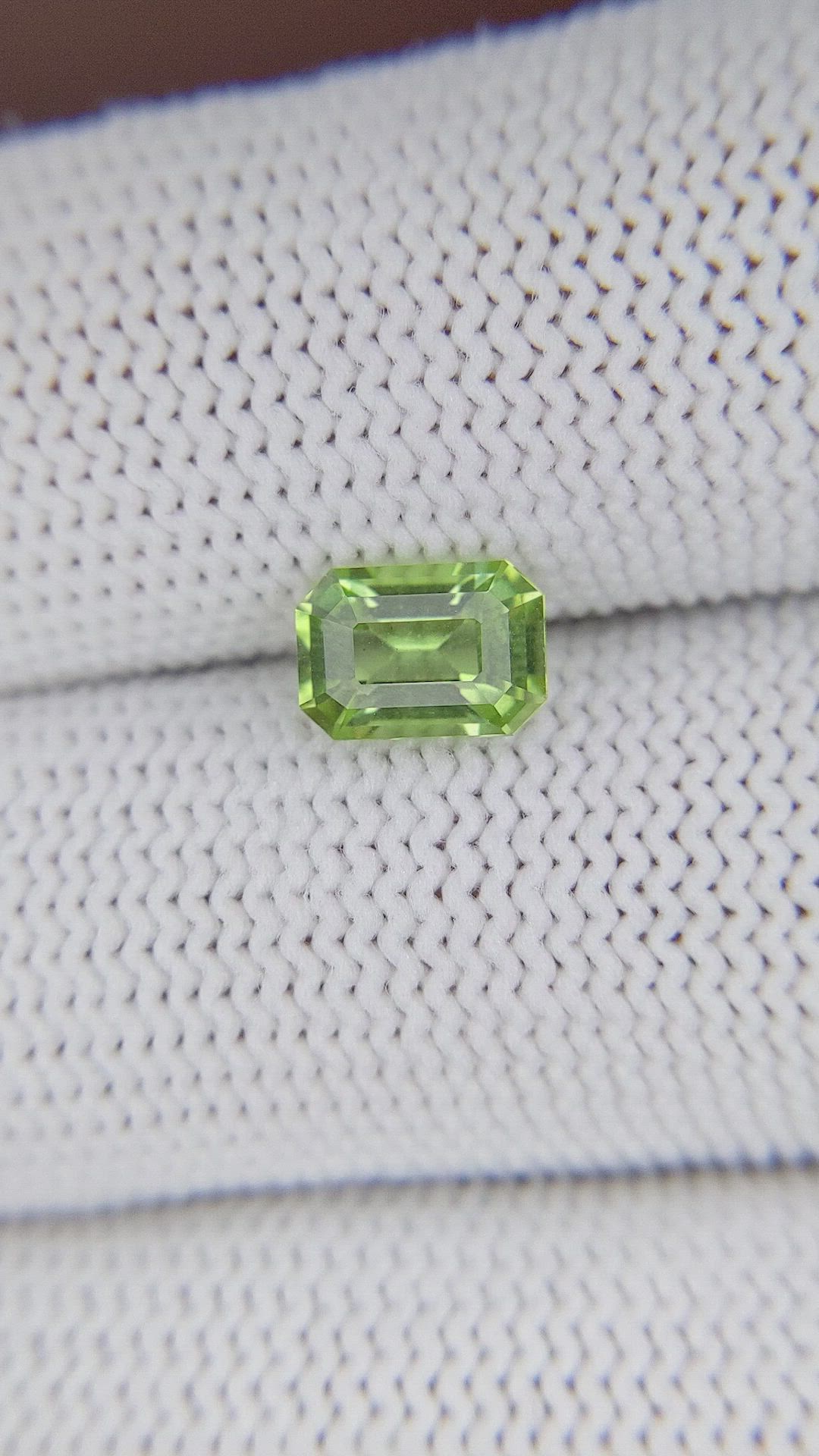 1.17 Ct. Green (Lime Green) Peridot from Tanzania Size Video