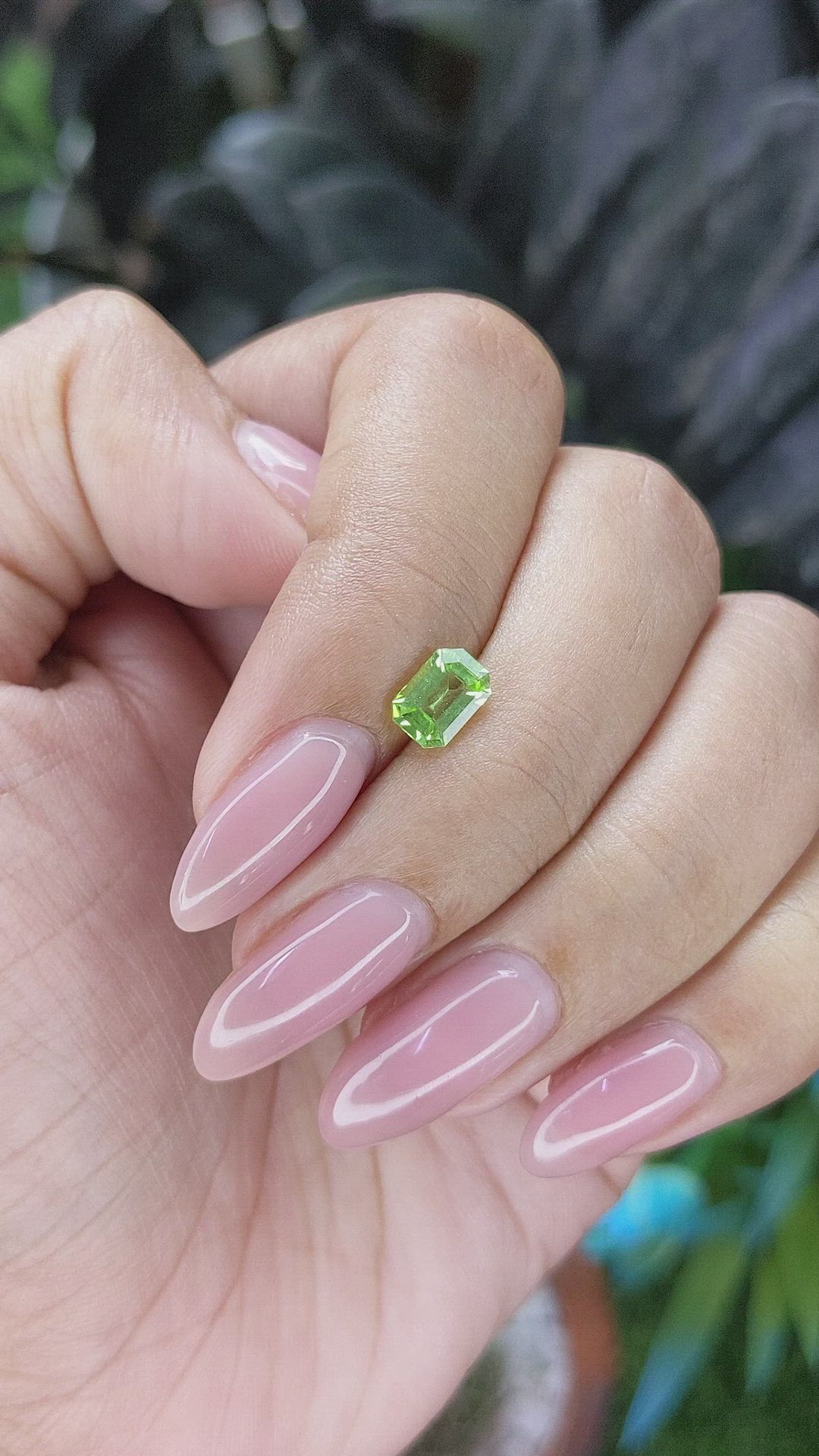 0.75 Ct. Green (Lime Green) Peridot from Tanzania Size Video