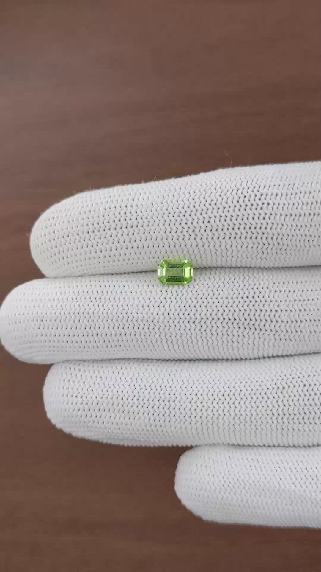 0.75 Ct. Green (Lime Green) Peridot from Tanzania Size Video