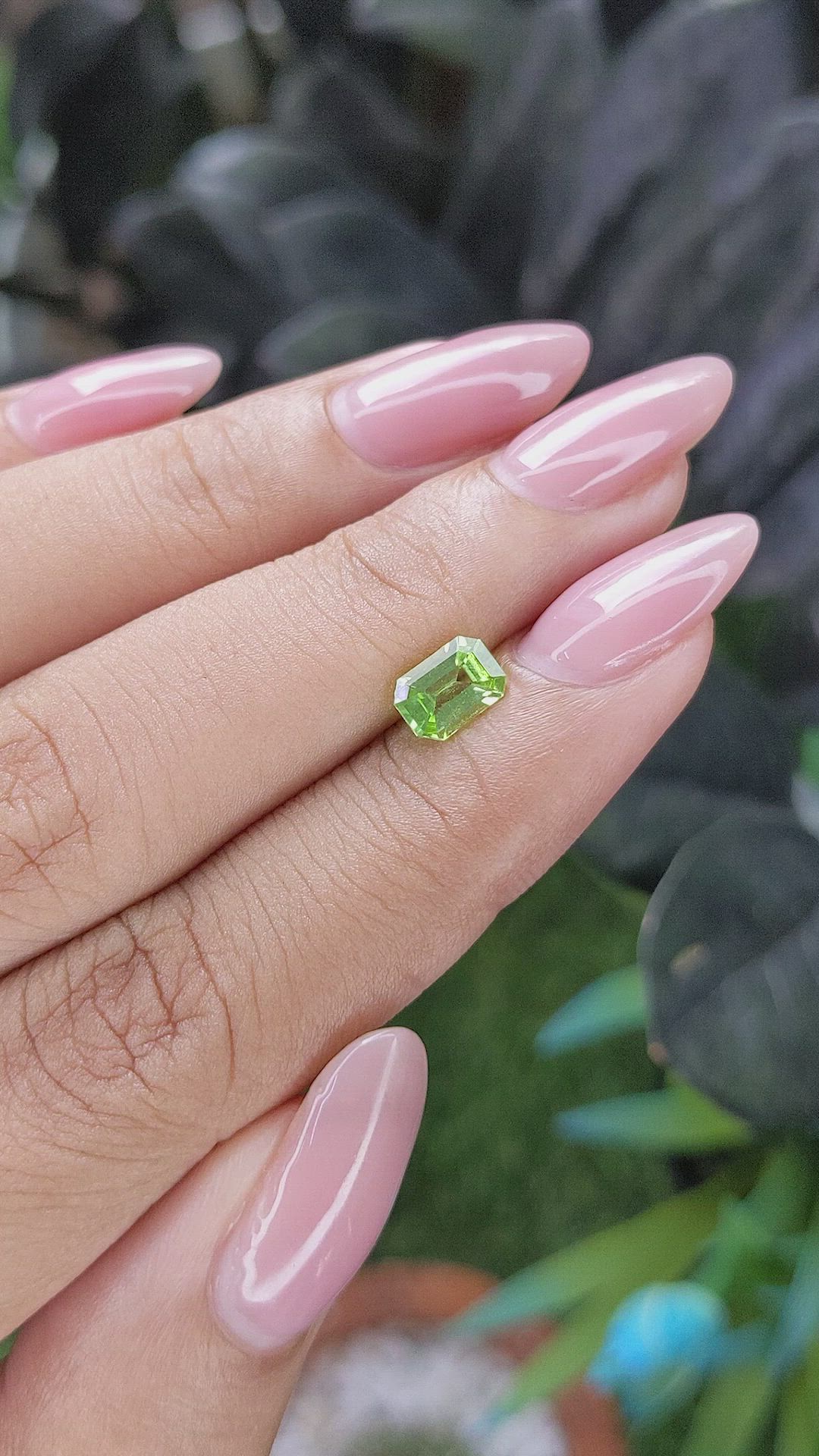 0.75 Ct. Green (Lime Green) Peridot from Tanzania Size Video