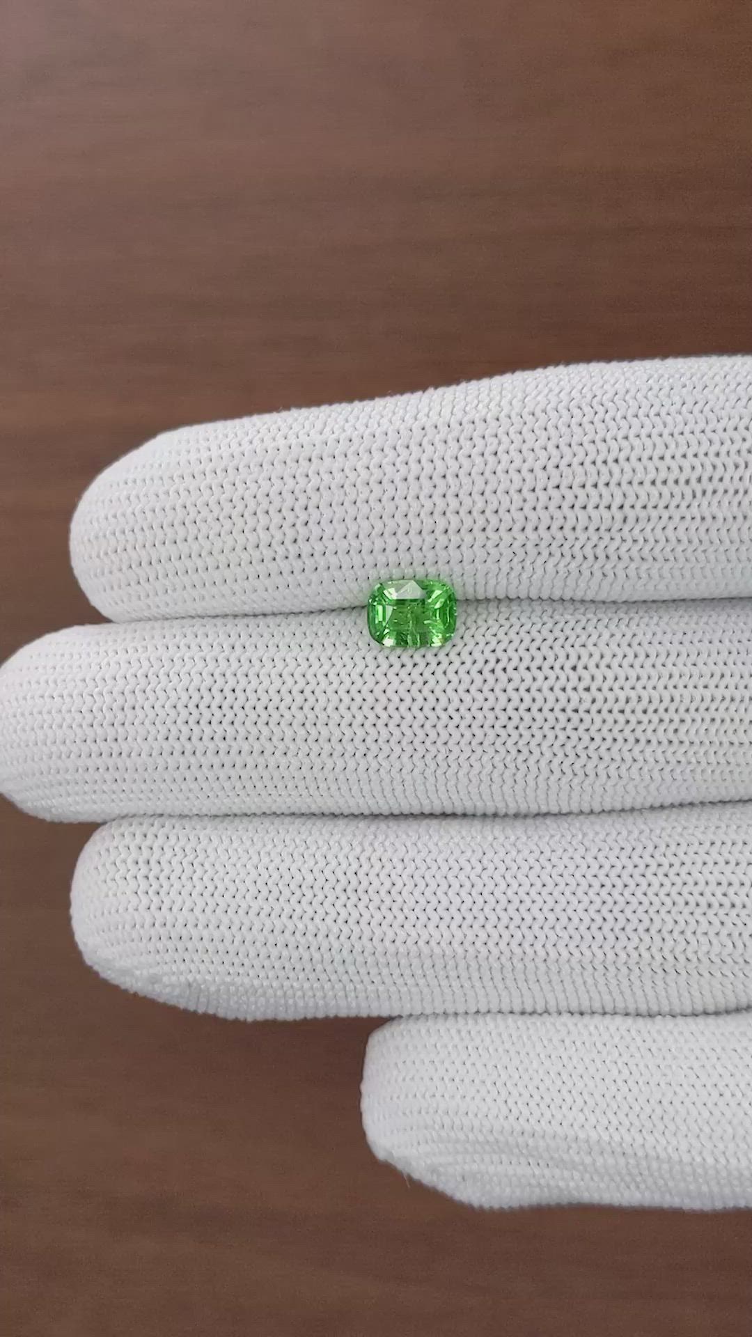 1.22 Ct. Tsavorite Garnet from Tanzania Size Video