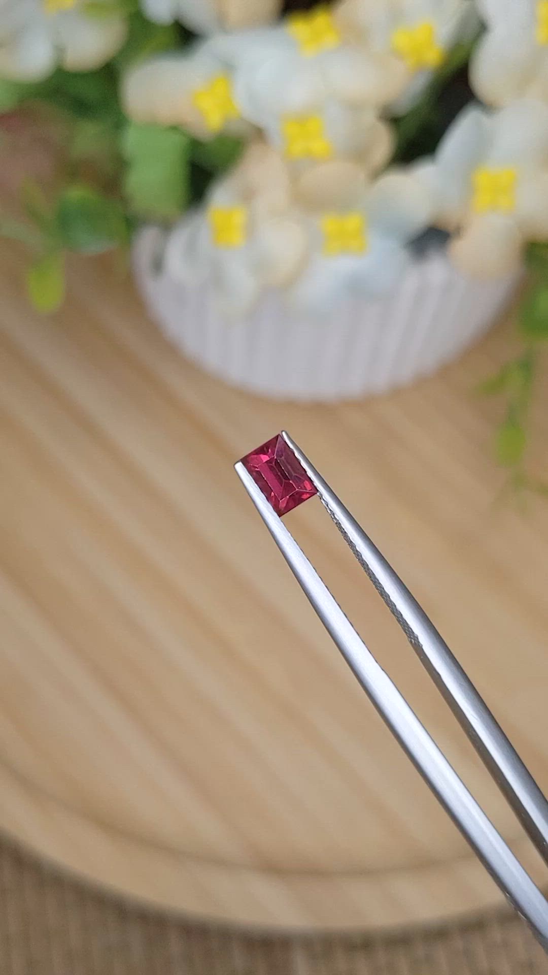 0.83 Ct. Purplish Red Rhodolite Garnet from Ceylon (Sri Lanka) Size Video