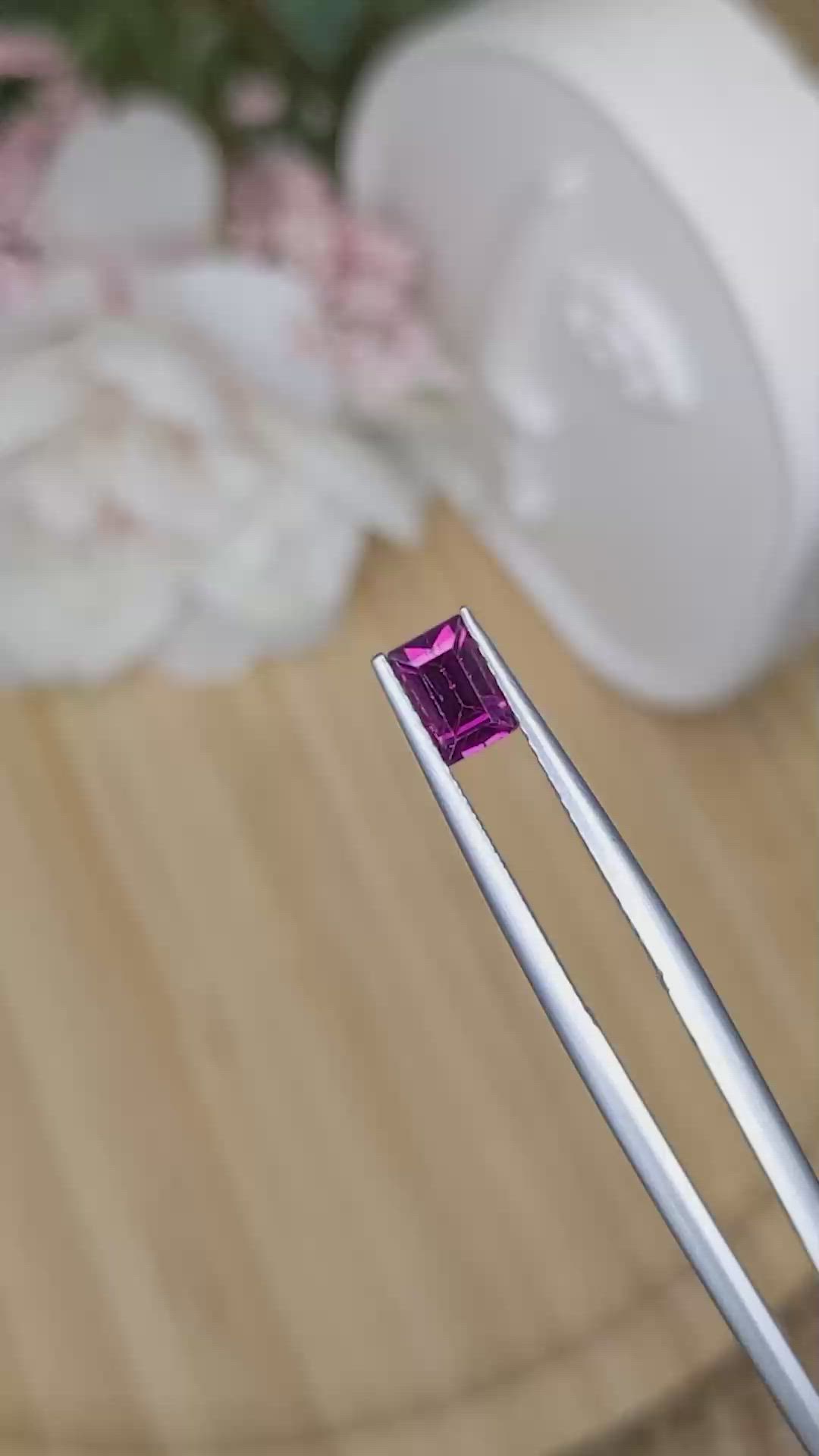 0.89 Ct. Pinkish Purple Rhodolite Garnet from Ceylon (Sri Lanka) Size Video