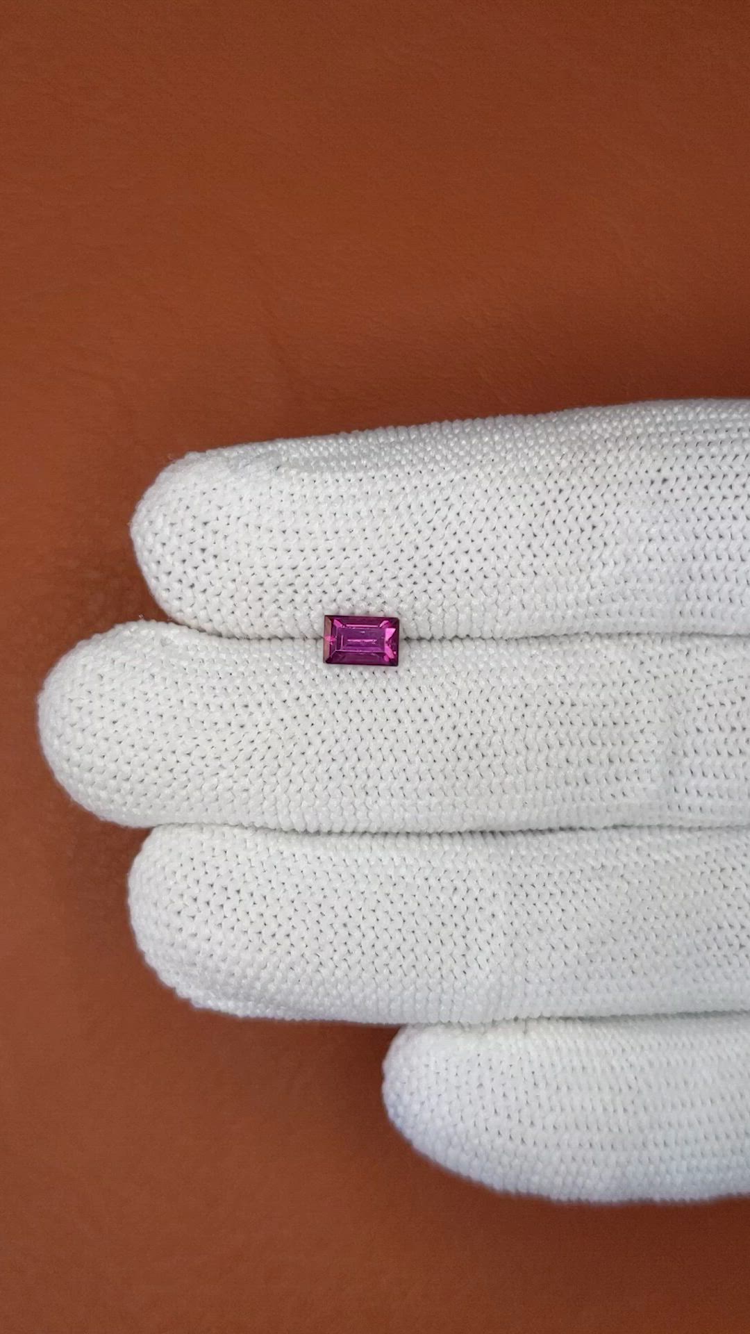 0.89 Ct. Pinkish Purple Rhodolite Garnet from Ceylon (Sri Lanka) Size Video