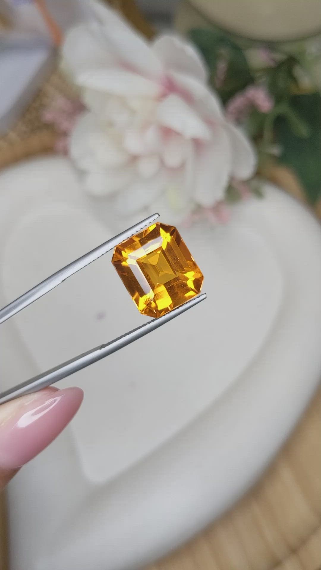 11.52 Ct. Yellowish Orange Citrine from Ceylon (Sri Lanka) Size Video