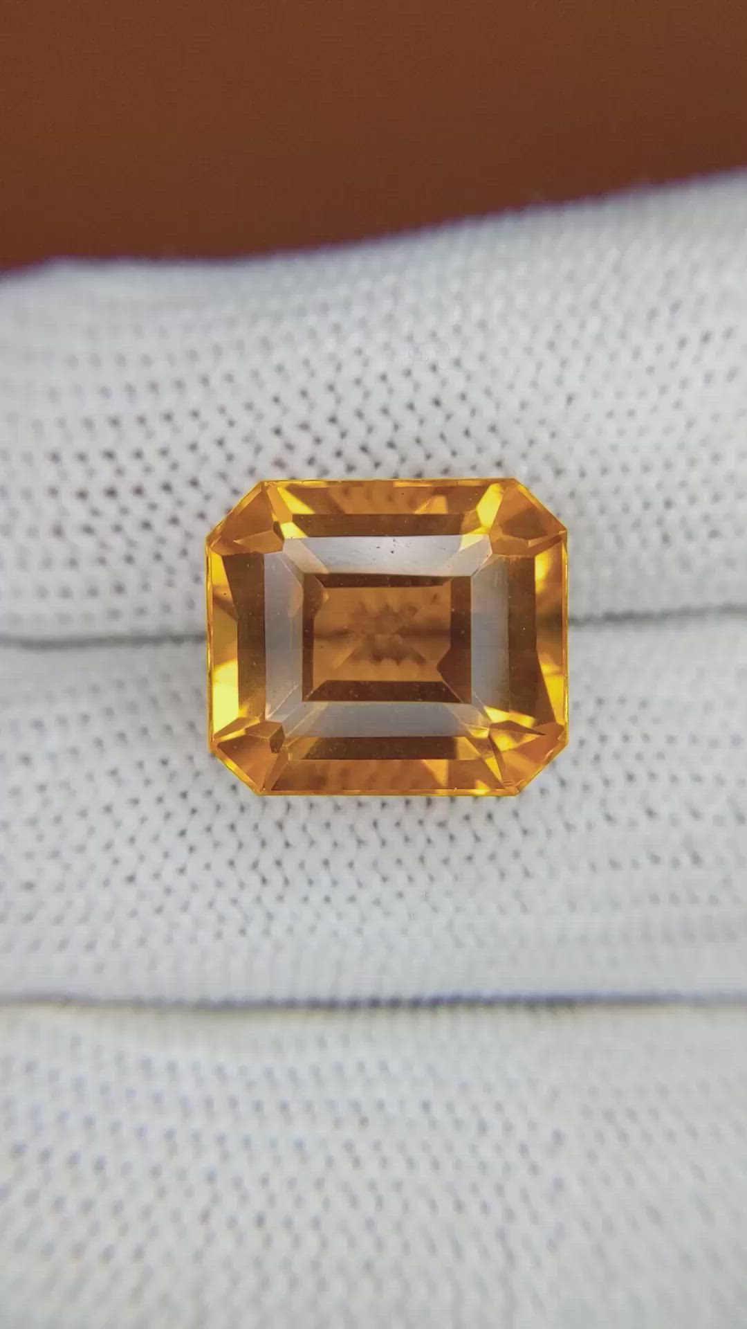 11.52 Ct. Yellowish Orange Citrine from Ceylon (Sri Lanka) Size Video