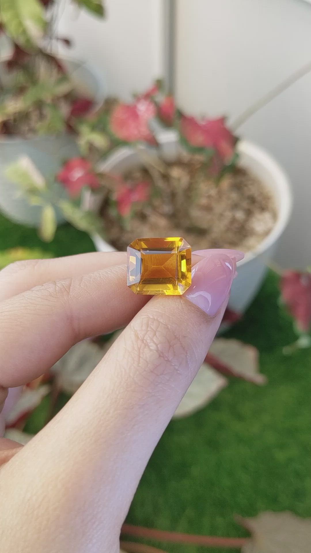 10.80 Ct. Yellowish Orange Citrine from Ceylon (Sri Lanka) Size Video