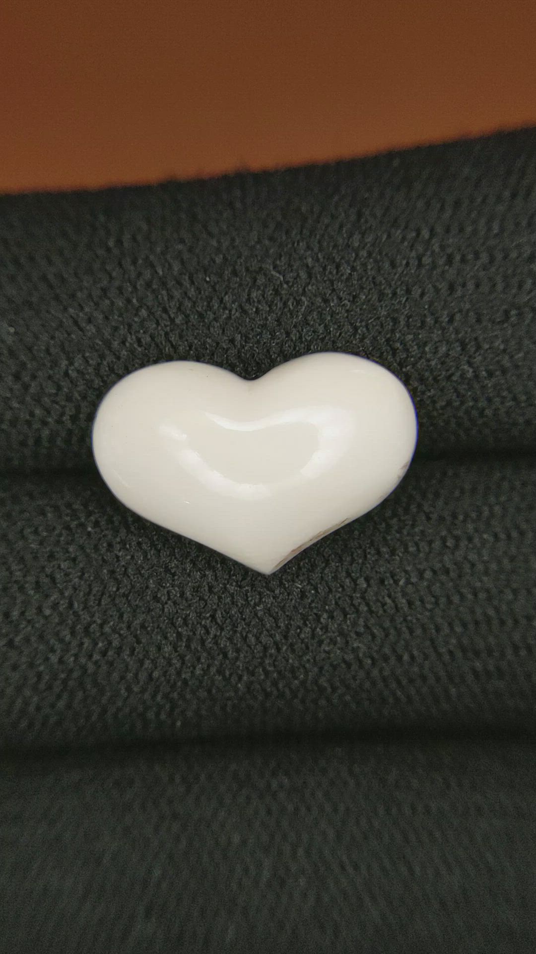 4.19 Ct. Salmon and White Cabochon Coral from Italy Size Video
