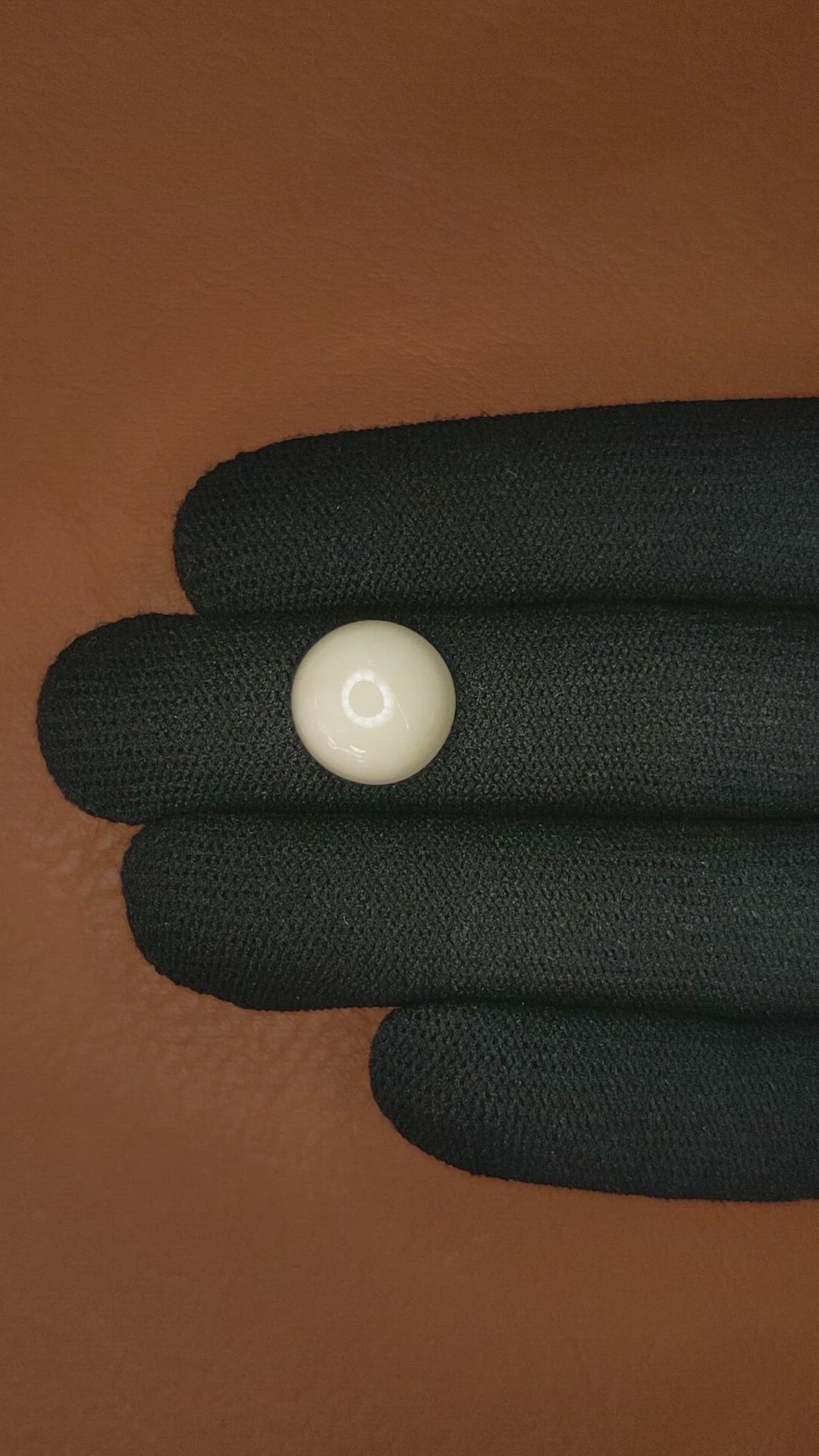 8.17 Ct. Salmon and White Cabochon Coral from Italy Size Video