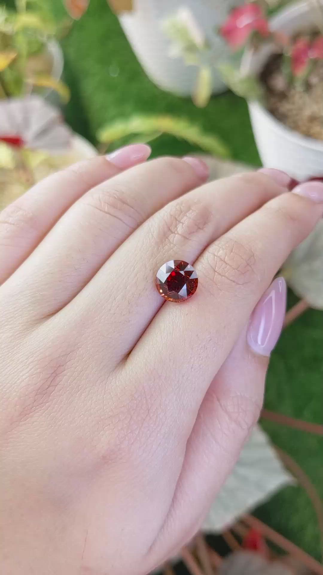 5.02 Ct. Reddish Orange Spessartite Garnet from Ceylon (Sri Lanka) Size Video