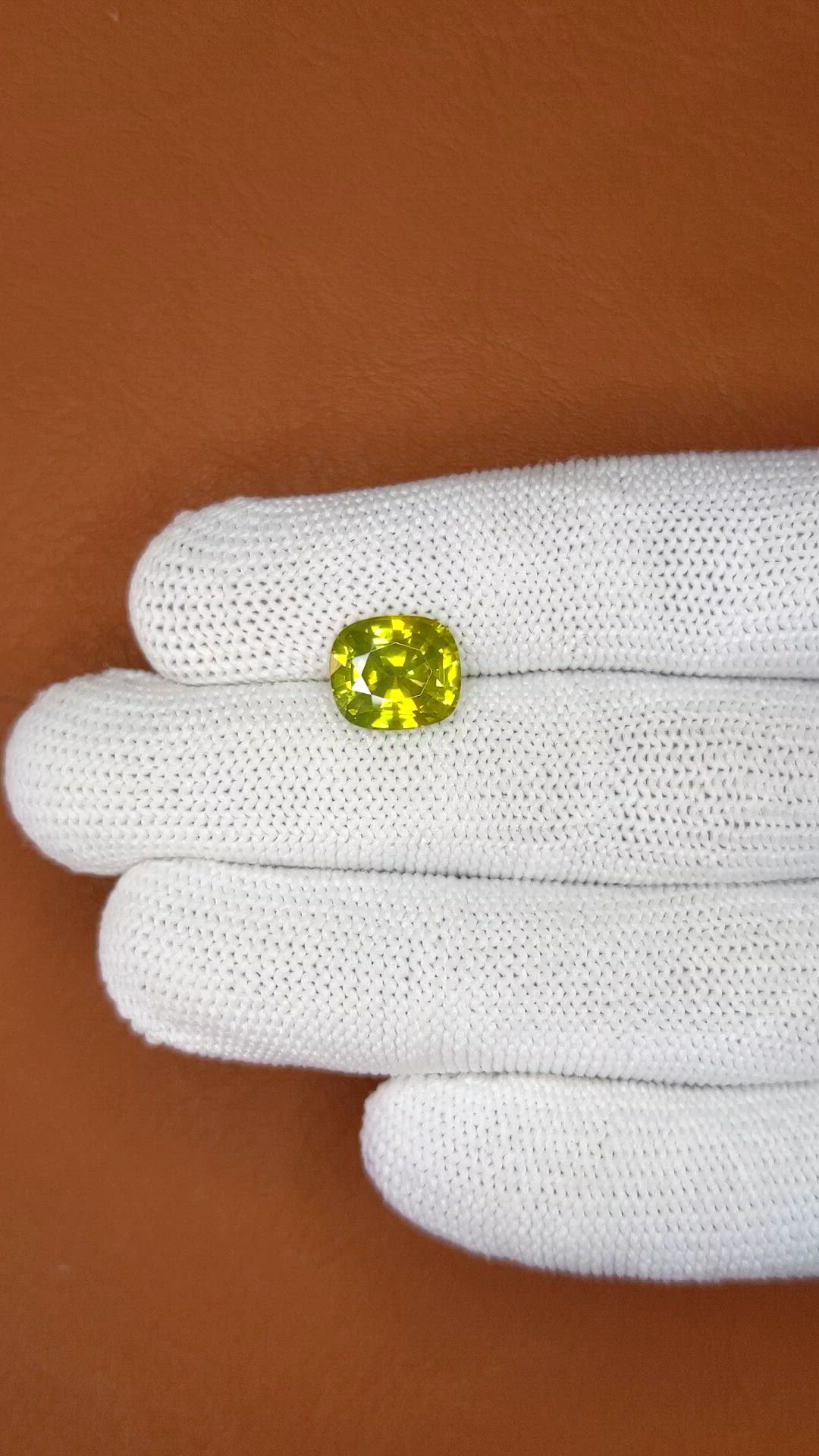 5.22 Ct. Yellowish Green Zircon from Ceylon (Sri Lanka) Size Video