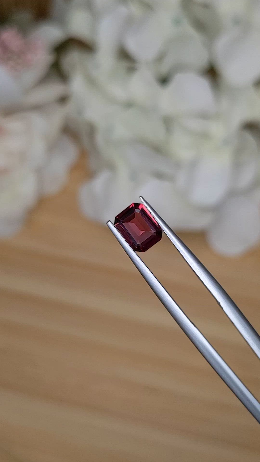 0.89 Ct. Purplish Red Rhodolite Garnet from Ceylon (Sri Lanka) Size Video