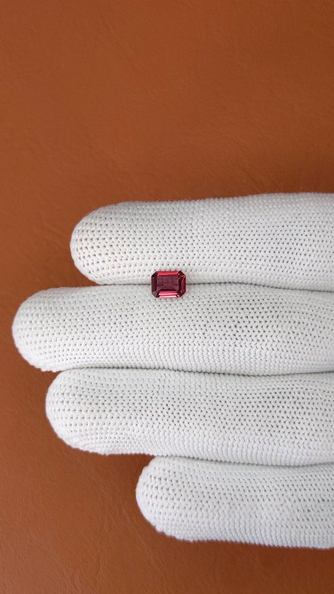 0.89 Ct. Purplish Red Rhodolite Garnet from Ceylon (Sri Lanka) Size Video
