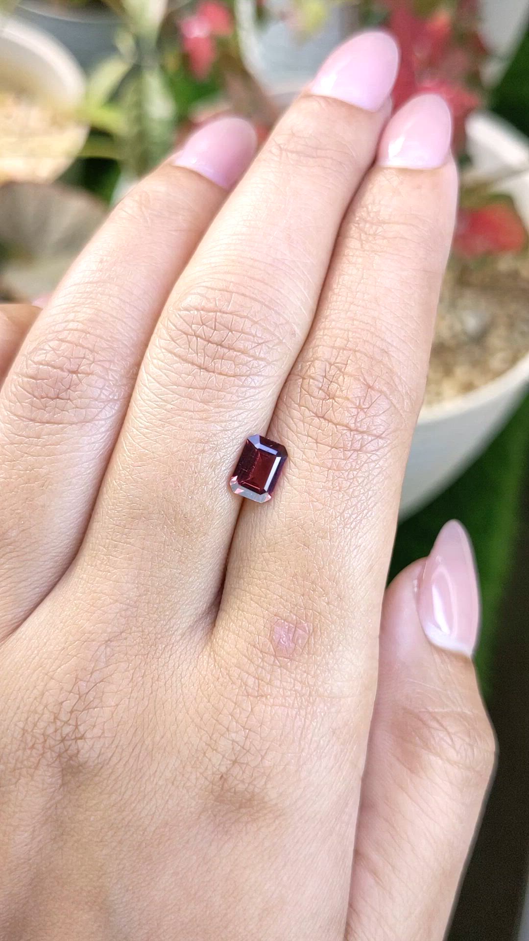 1.14 Ct. Purplish Pink Rhodolite Garnet from Ceylon (Sri Lanka) Size Video