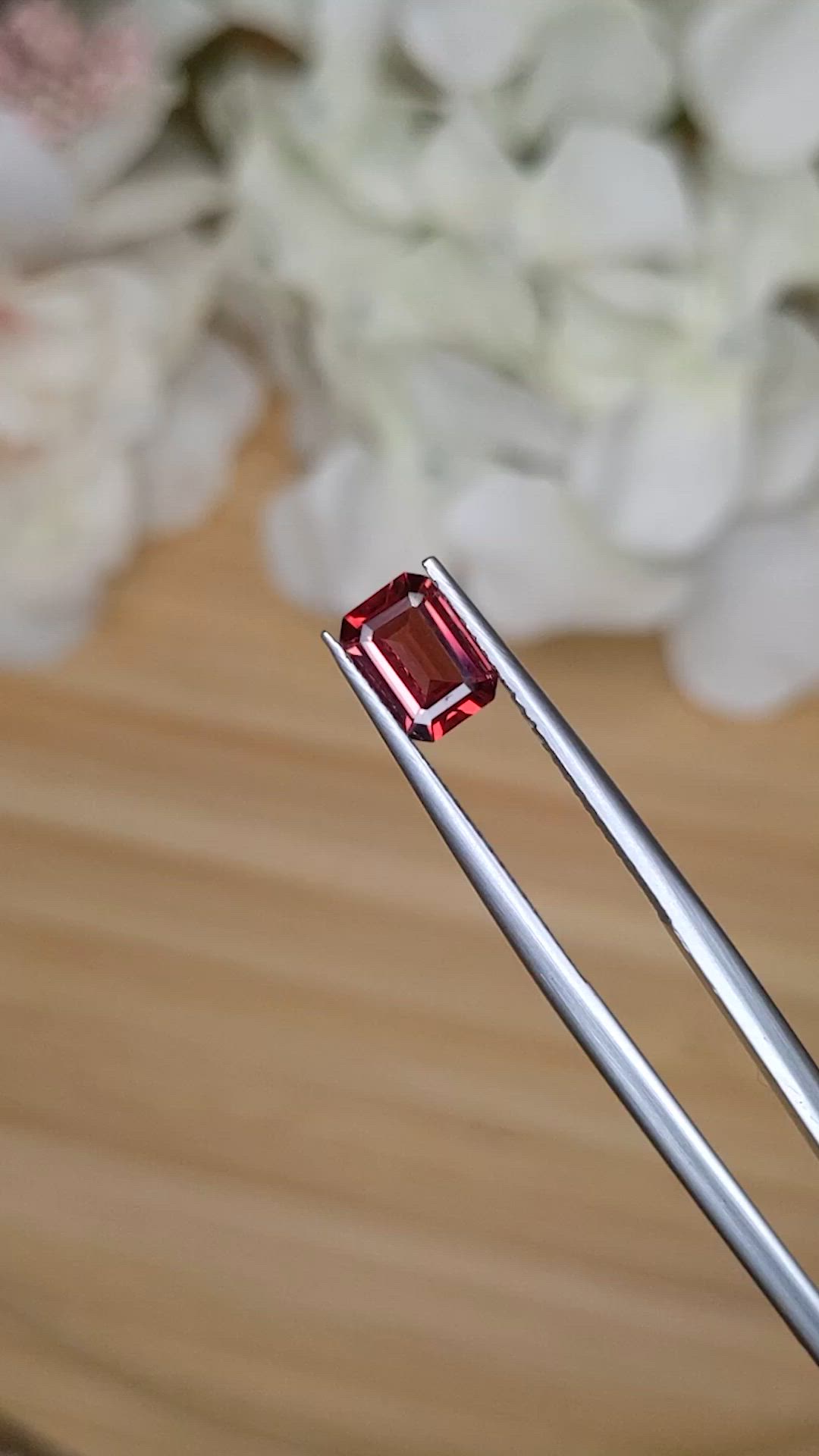 1.14 Ct. Purplish Pink Rhodolite Garnet from Ceylon (Sri Lanka) Size Video