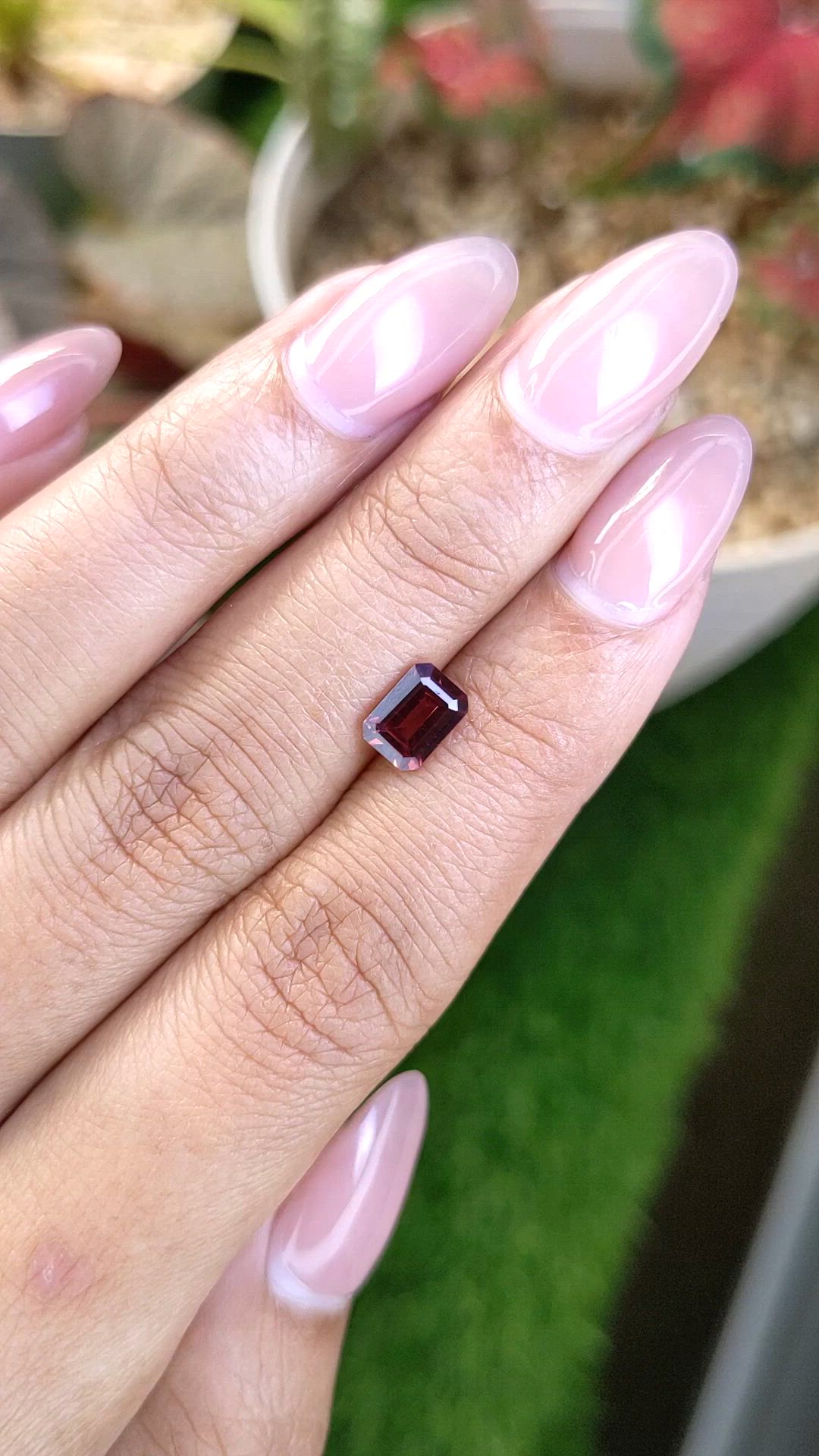 1.14 Ct. Purplish Pink Rhodolite Garnet from Ceylon (Sri Lanka) Size Video