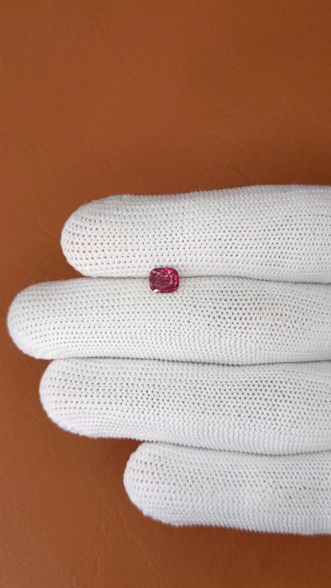 0.67 Ct. Purplish Pink Rhodolite Garnet from Ceylon (Sri Lanka) Size Video