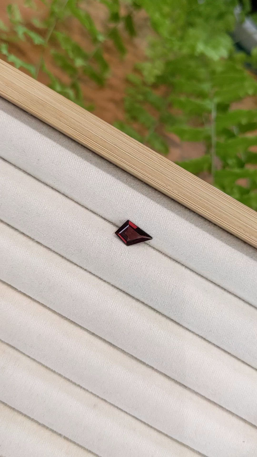 1.14 Ct. Red Spinel from Ceylon (Sri Lanka) Size Video