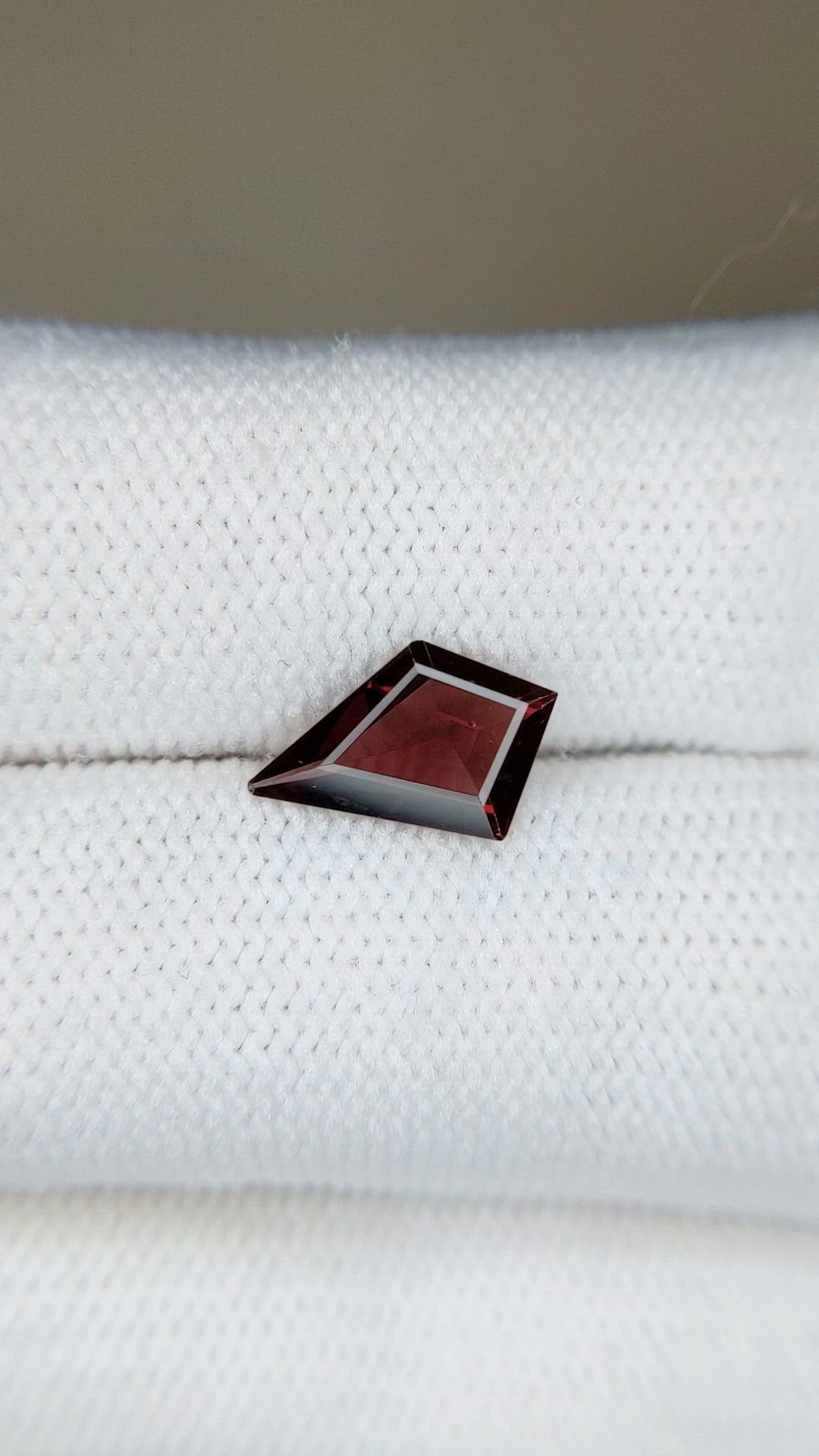1.14 Ct. Red Spinel from Ceylon (Sri Lanka) Size Video