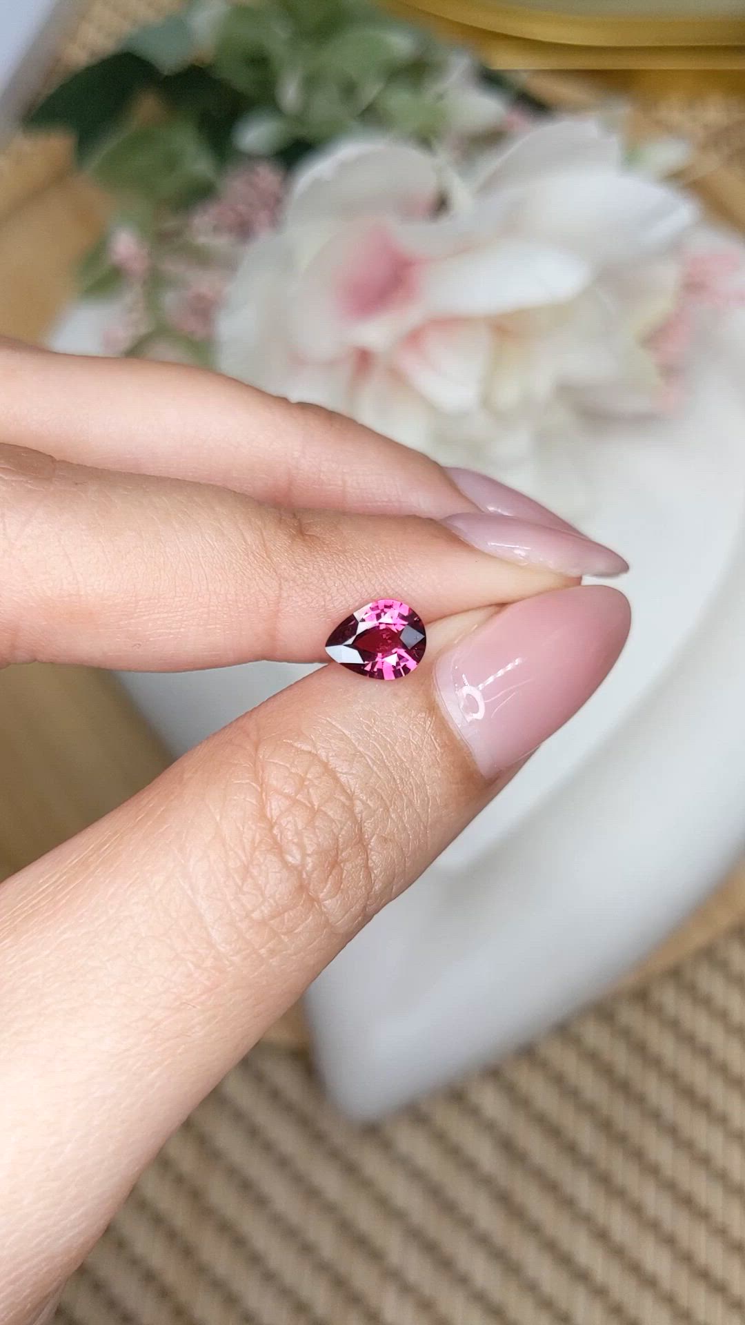 0.90 Ct. Purplish Pink Rhodolite Garnet from Ceylon (Sri Lanka) Size Video