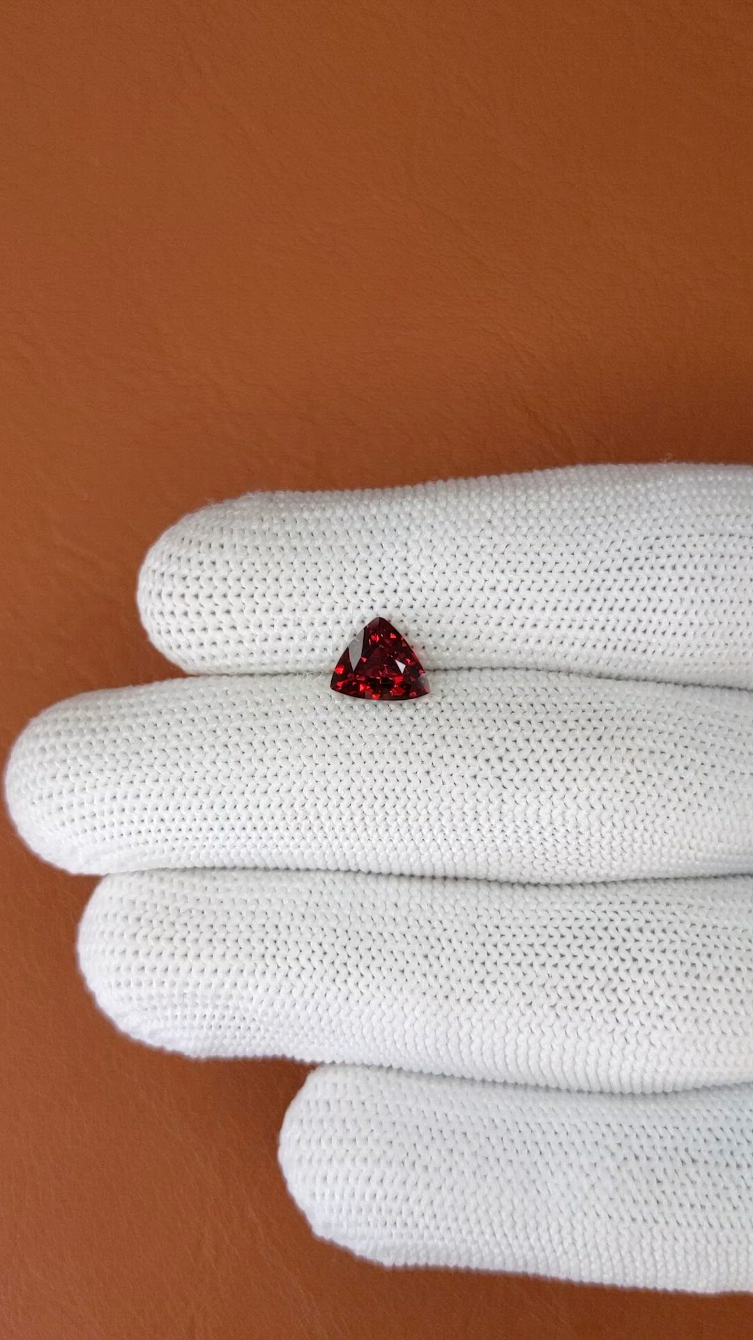 1.52 Ct. Purplish Red Rhodolite Garnet from Ceylon (Sri Lanka) Size Video