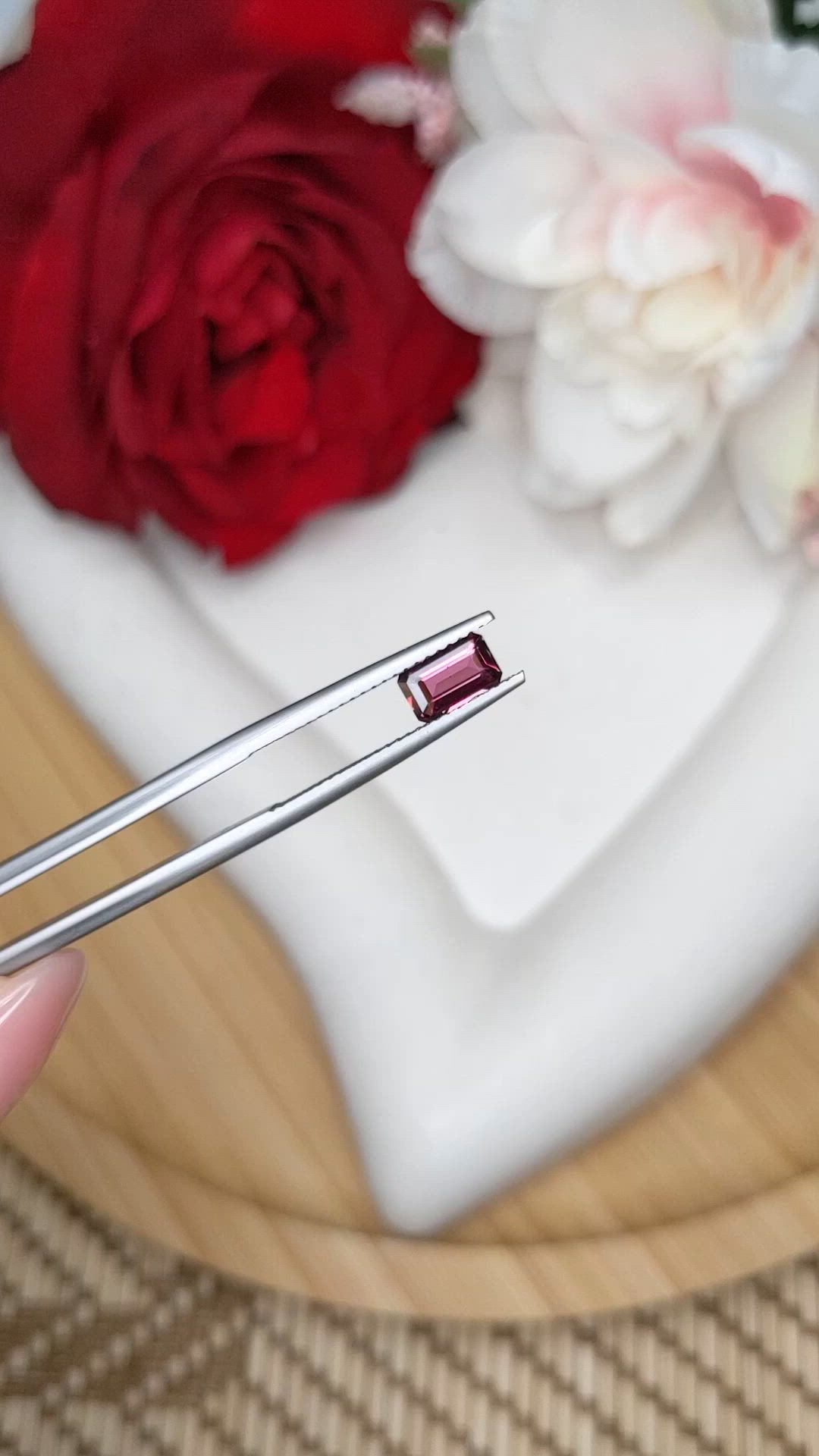 0.85 Ct. Purplish Pink Rhodolite Garnet from Ceylon (Sri Lanka) Size Video