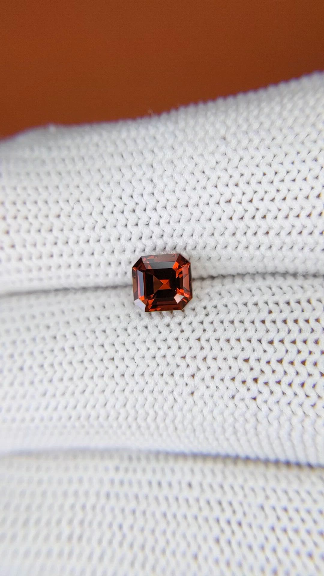1.00 Ct. Orange Hessonite Garnet from Madagascar Size Video