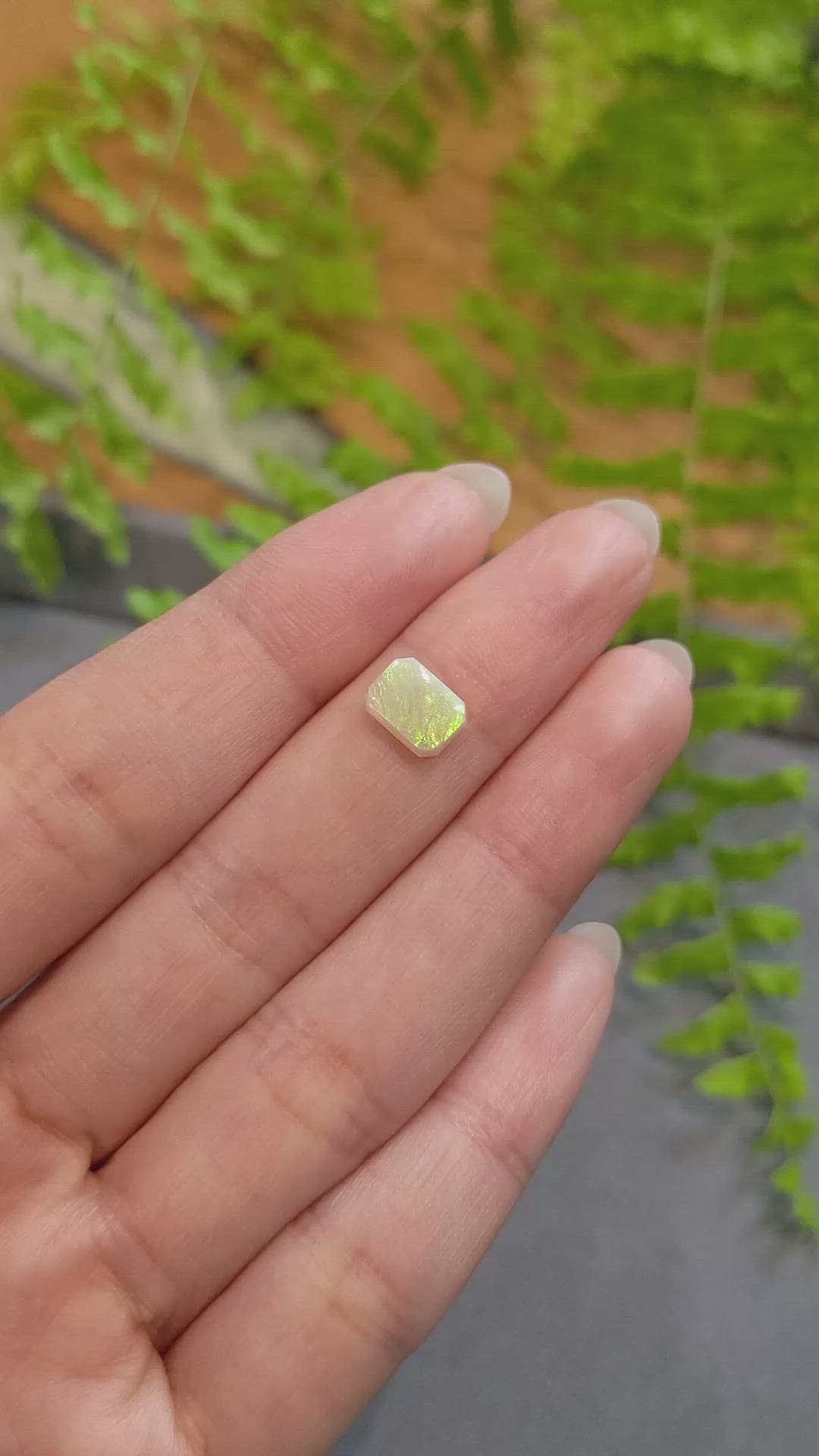 0.99 Ct. Multi Color White Opal (Light Opal) from Australia Size Video