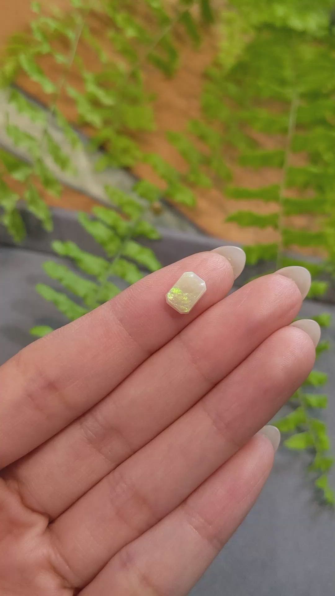 0.99 Ct. Multi Color White Opal (Light Opal) from Australia Size Video