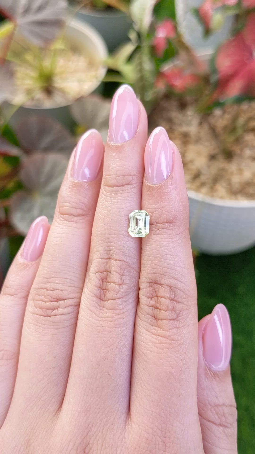 1.29 Ct. Alexandrite from Ceylon (Sri Lanka) Size Video
