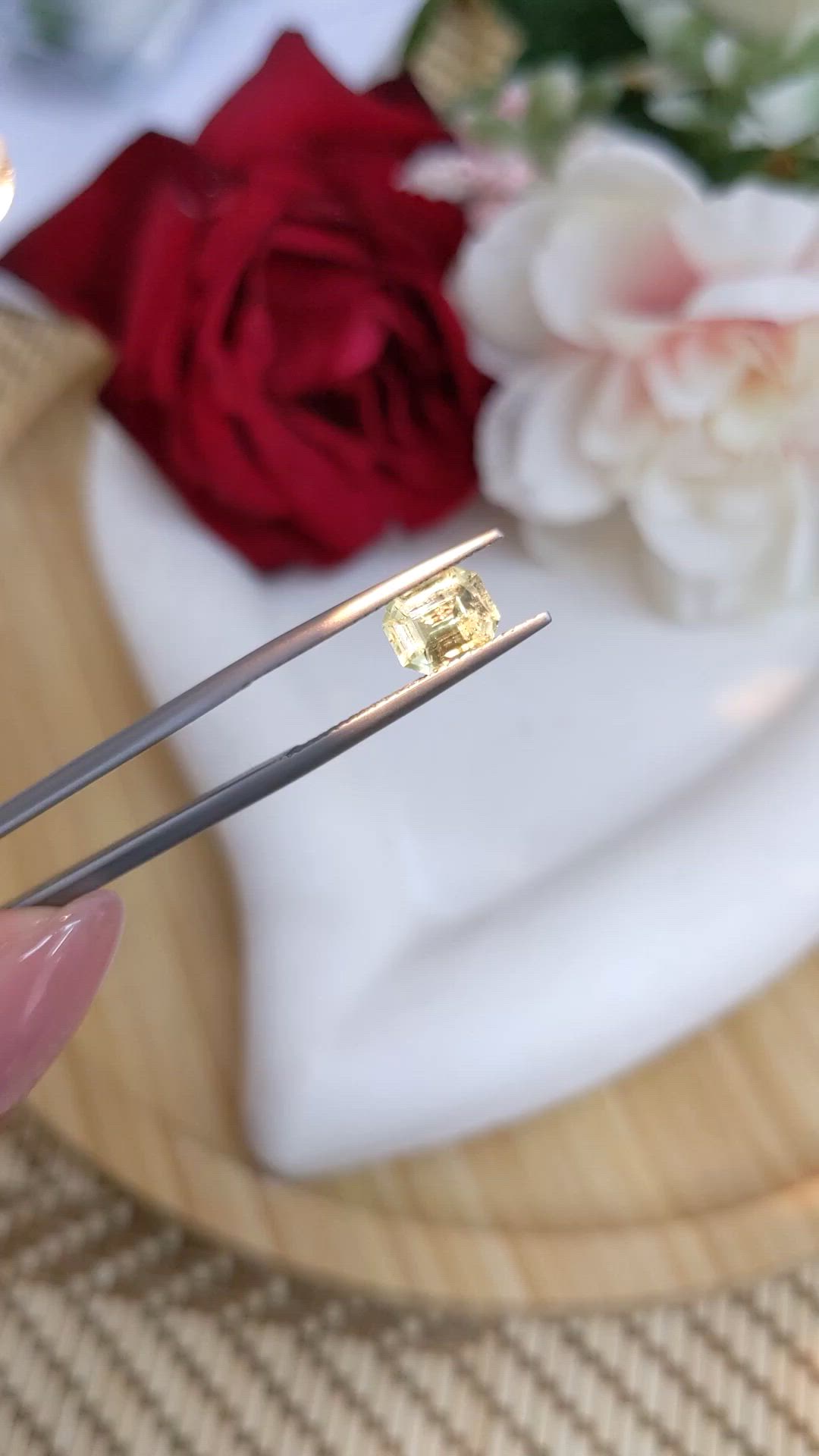 1.29 Ct. Alexandrite from Ceylon (Sri Lanka) Size Video