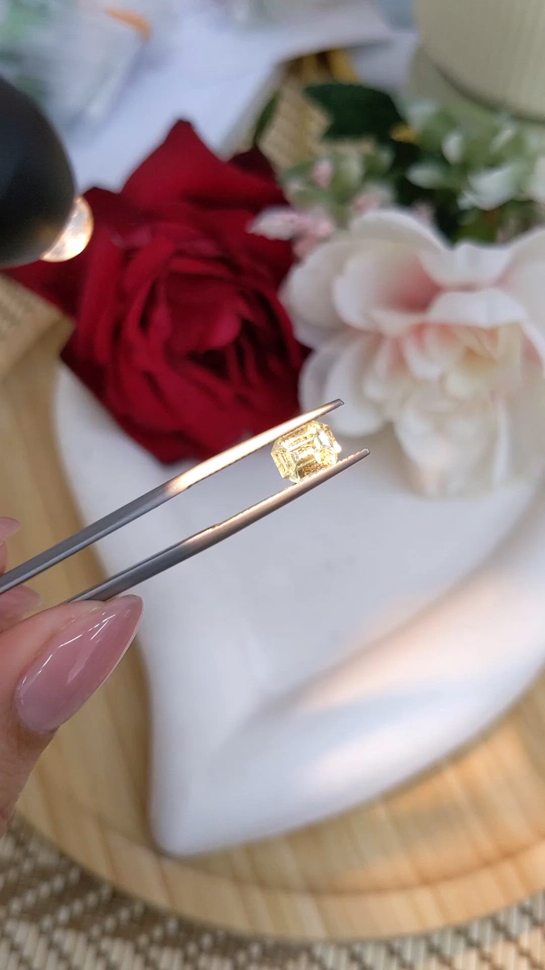 1.29 Ct. Alexandrite from Ceylon (Sri Lanka) Size Video