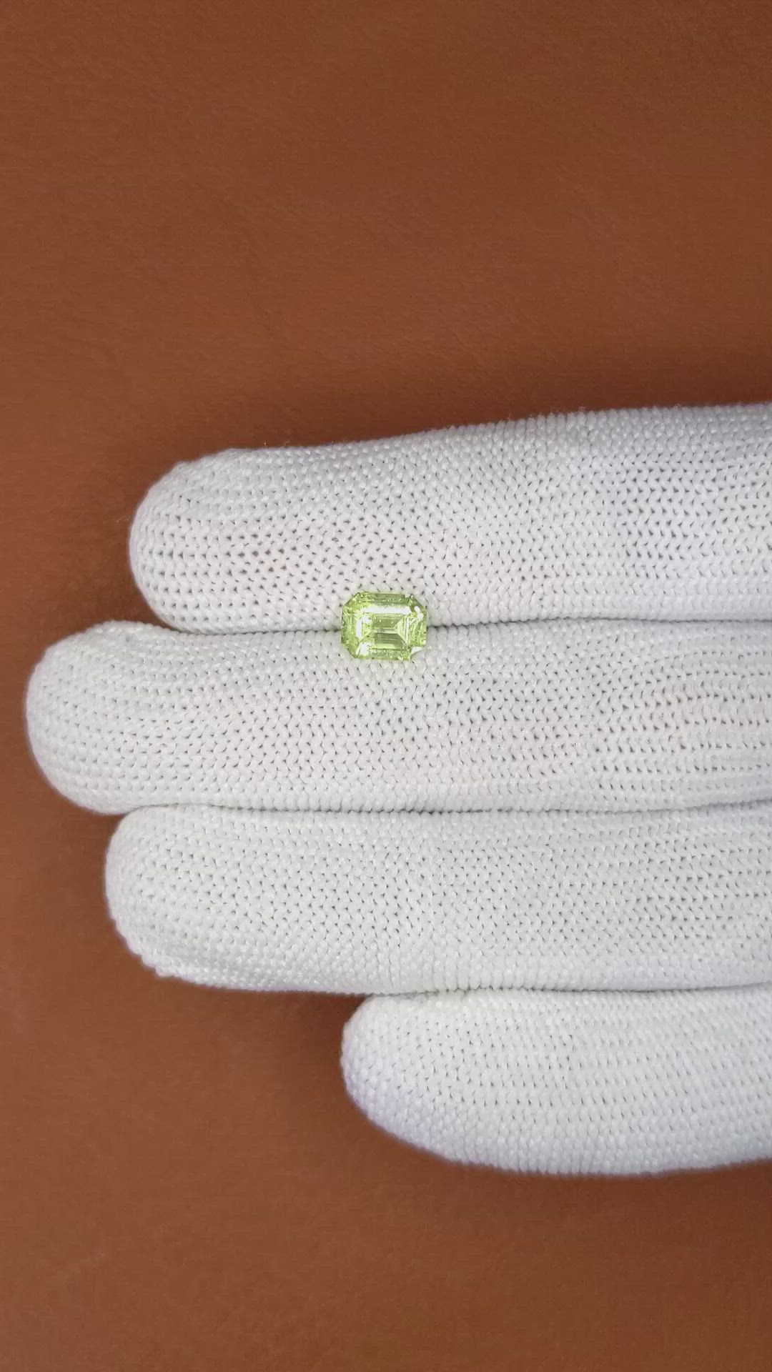 1.29 Ct. Alexandrite from Ceylon (Sri Lanka) Size Video