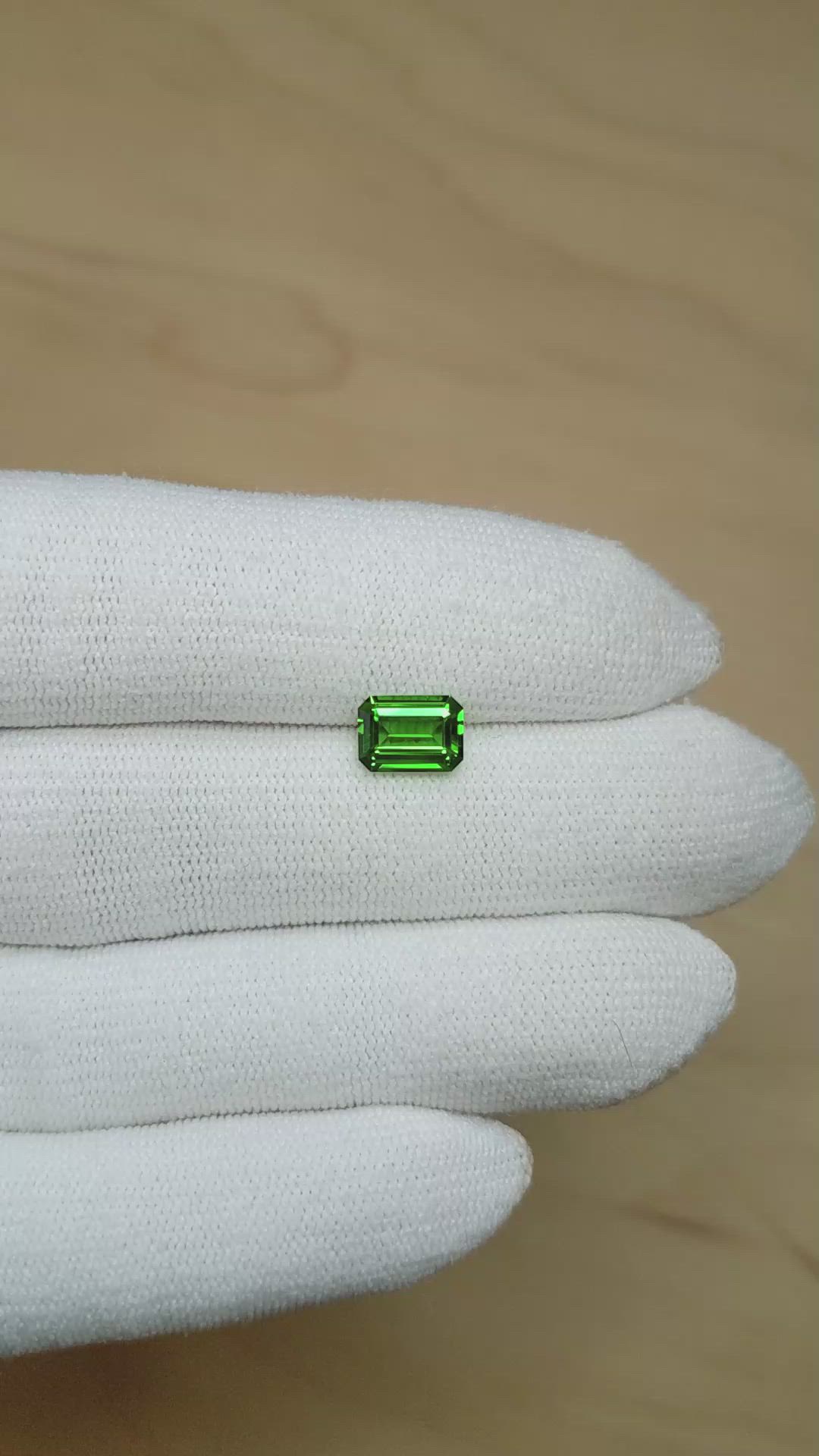 1.60 Ct. Tsavorite Garnet from Tanzania Size Video
